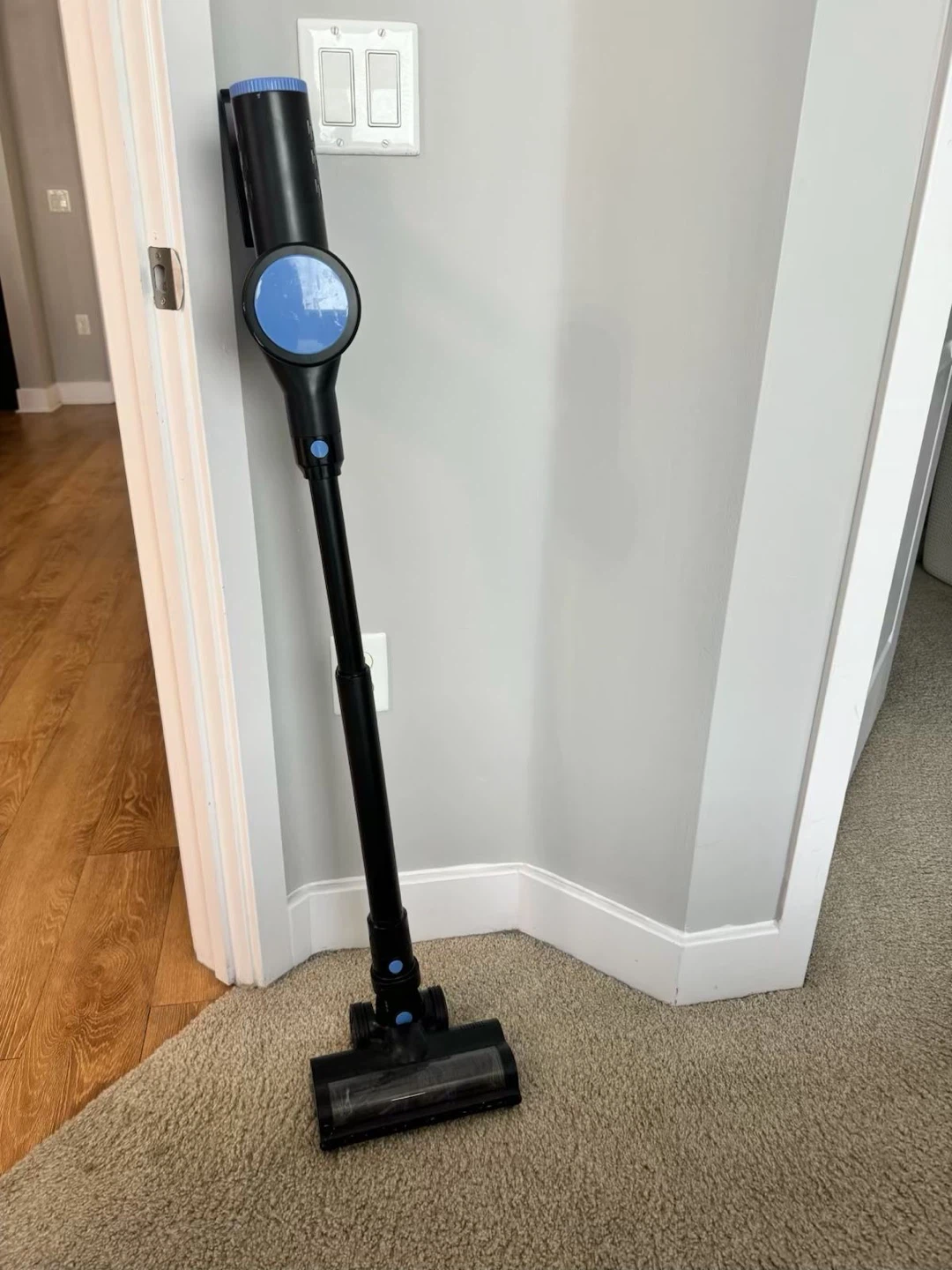 WOWGO Cordless Stick Vacuum Cleaner