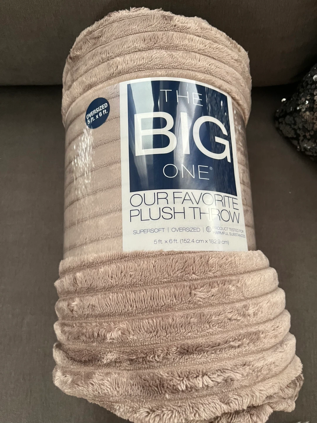 The Big One Plush Throw - 5 ft x 6 ft - photo 2