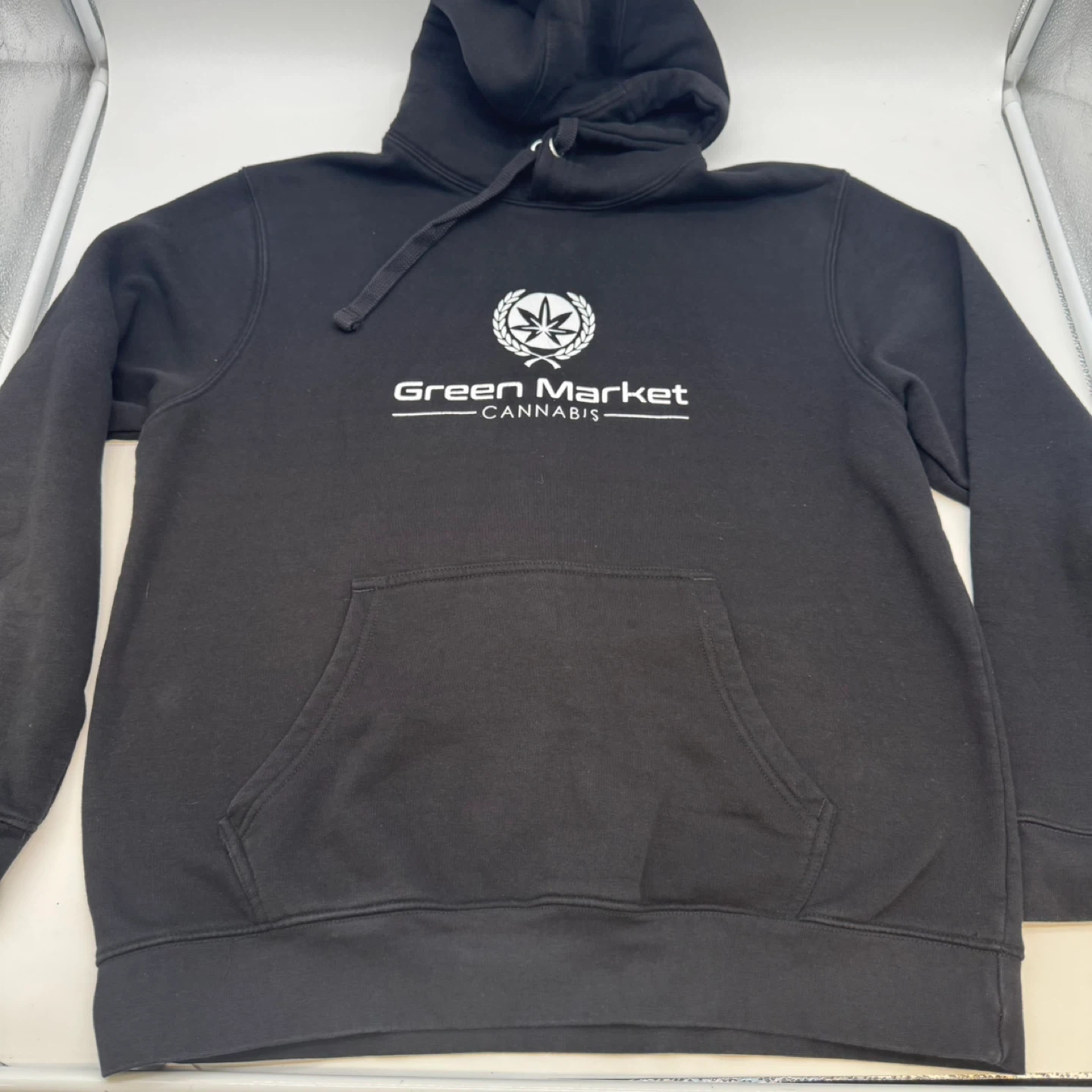 Green Market Cannabis Black Hoodie Men’s Size L Graphic Print - photo 4