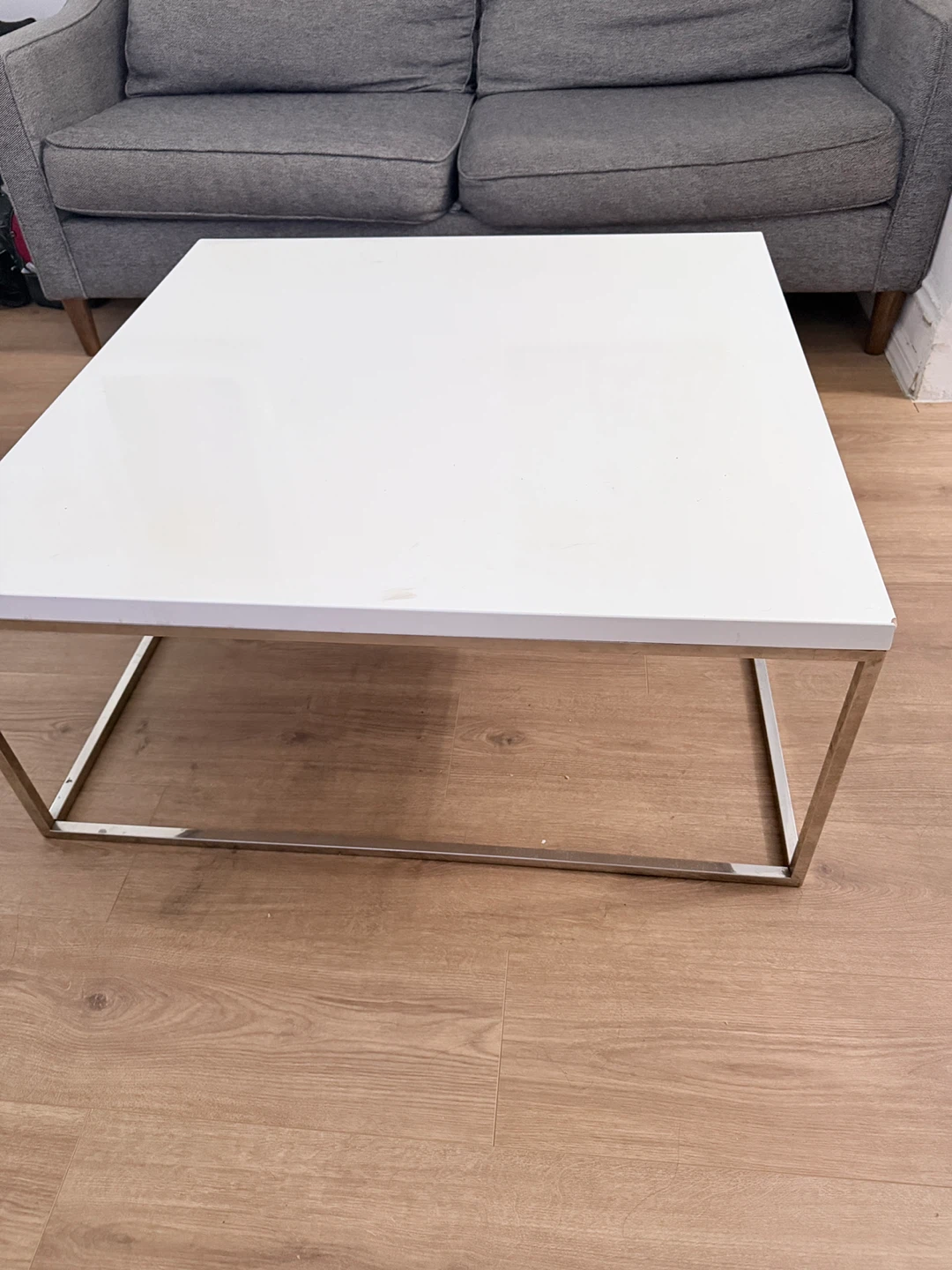 White Modern Coffee Table Square shaped 35 x 35in