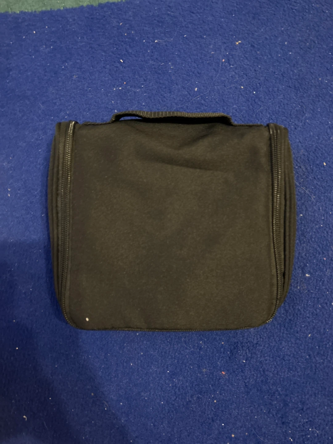 MUJI Black Hanging Toiletry Bag