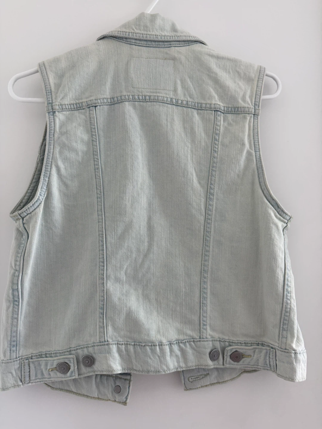 Levi's Denim Vest - Size Small - photo 2
