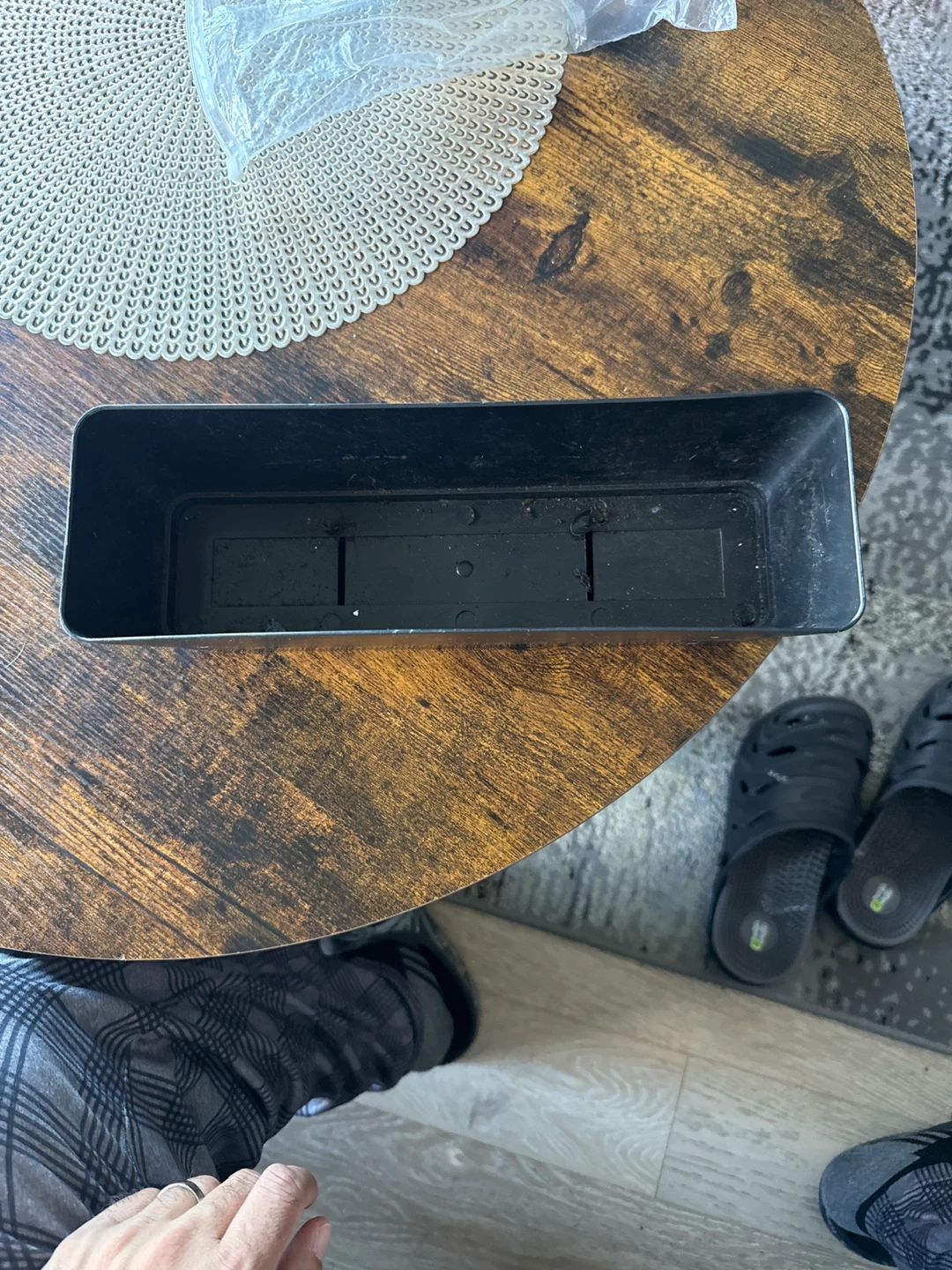 Black Plastic Planter Box 🧡 - photo 2