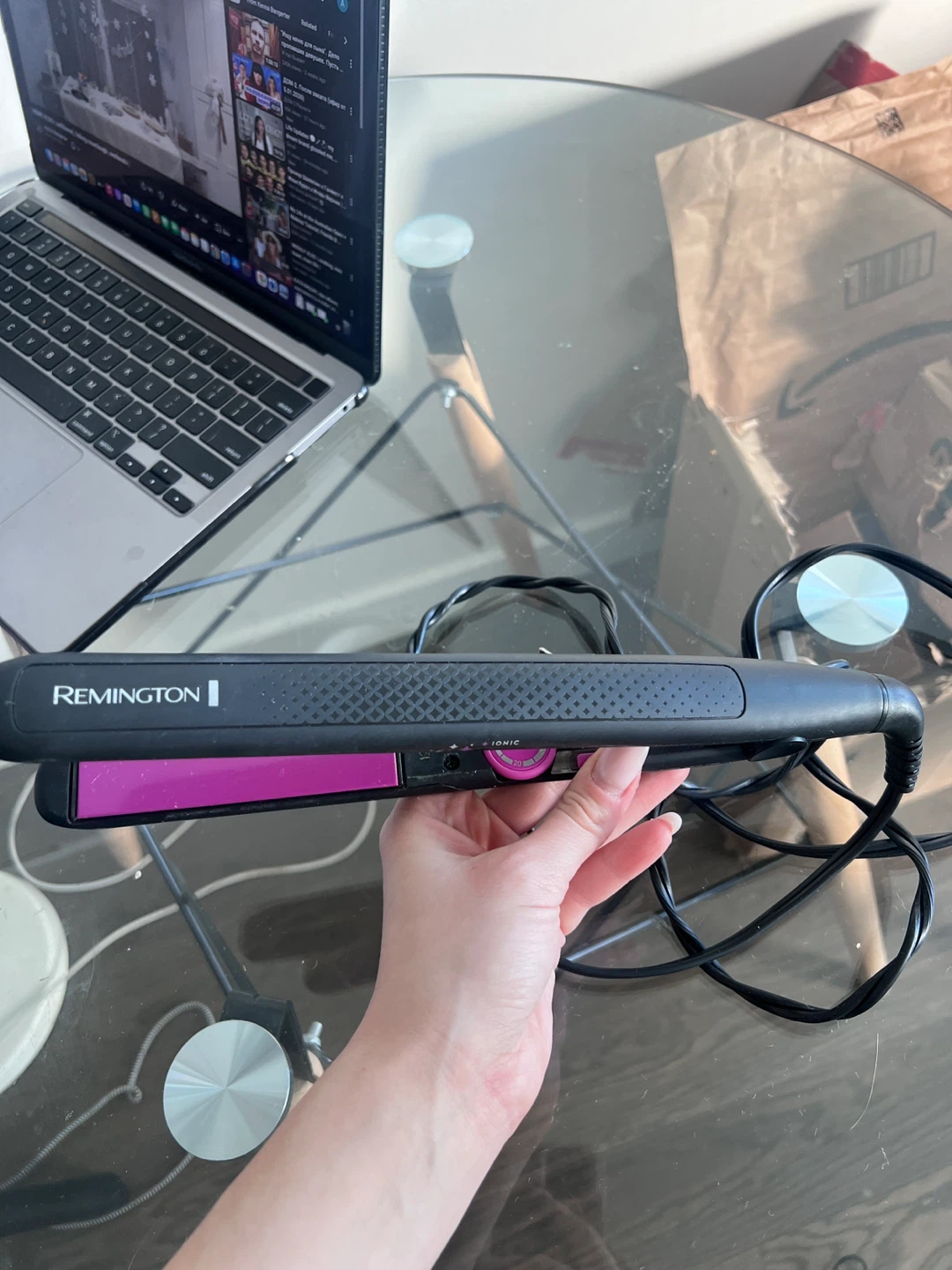 Remington Hair Straightener - Black & Pink