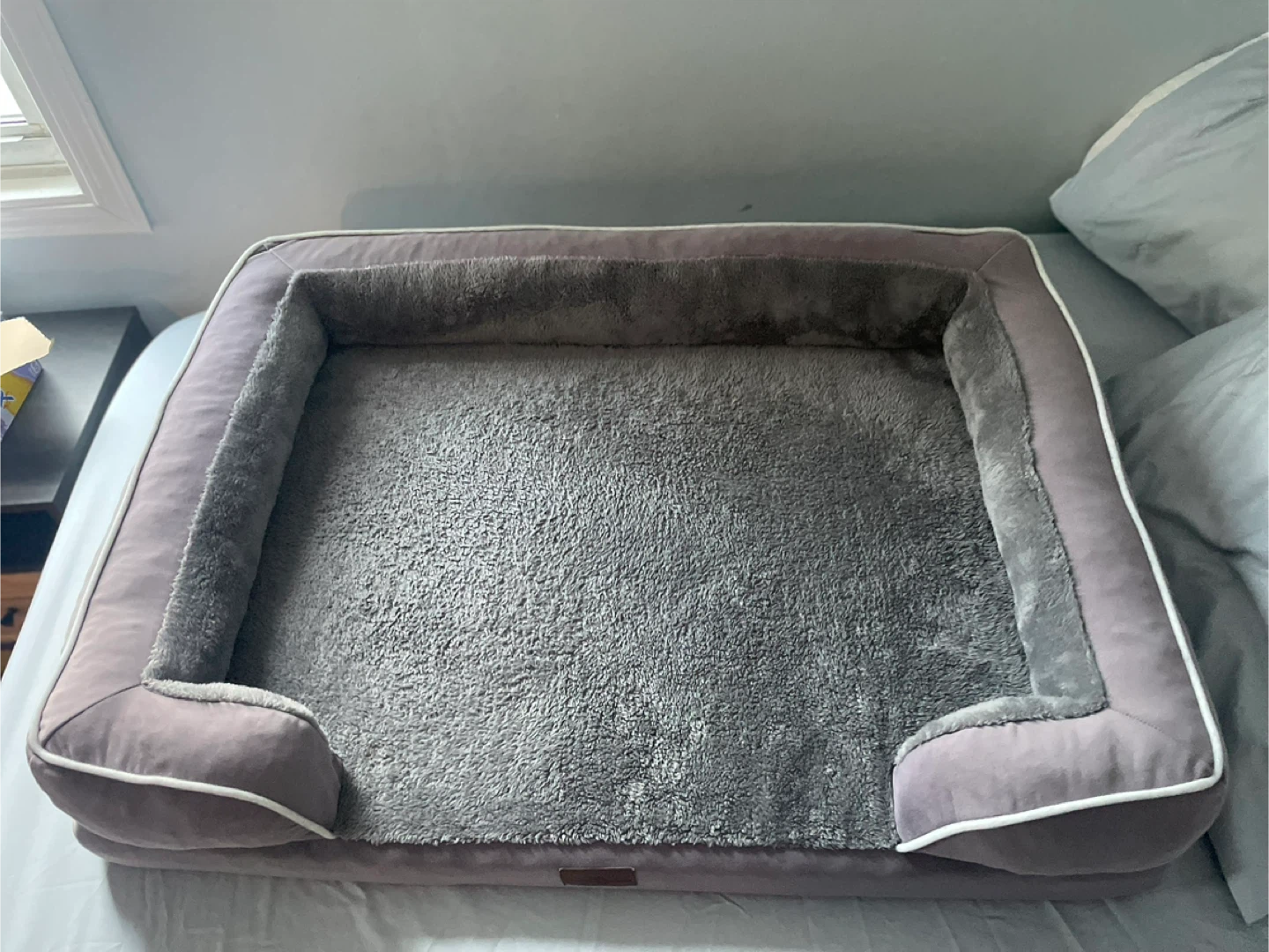 Cozy Dog Bed - Plush & Comfy