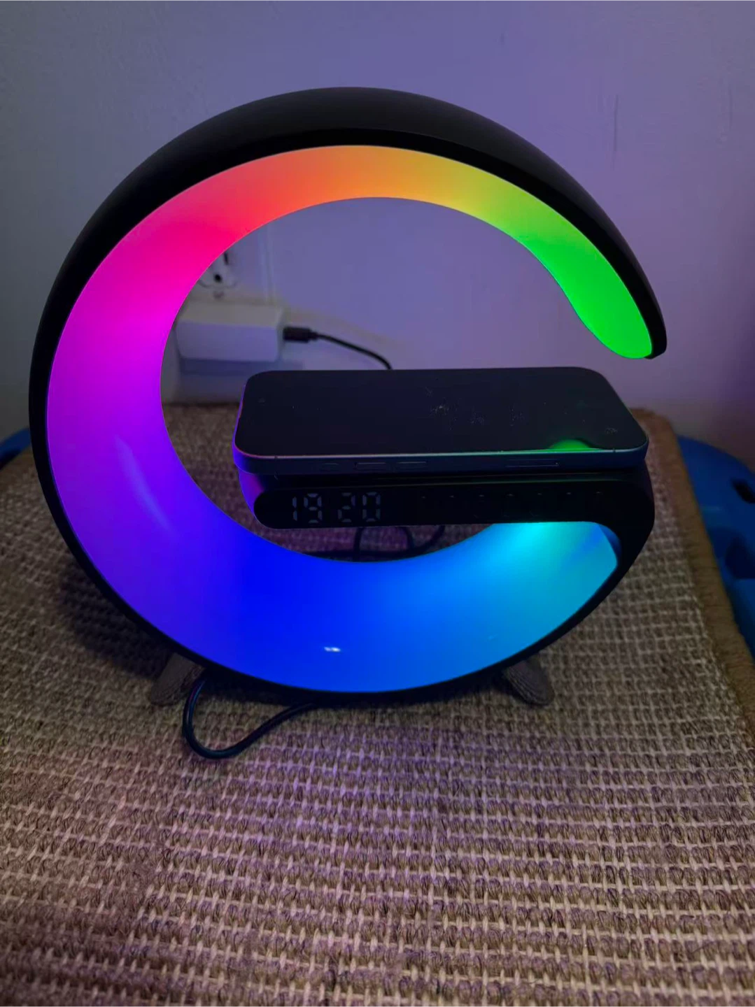 New G-Shape Bluetooth Phone charging Speaker