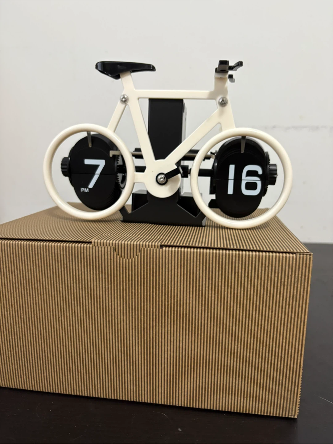 Bicycle Flip Clock, Brand New! - photo 2
