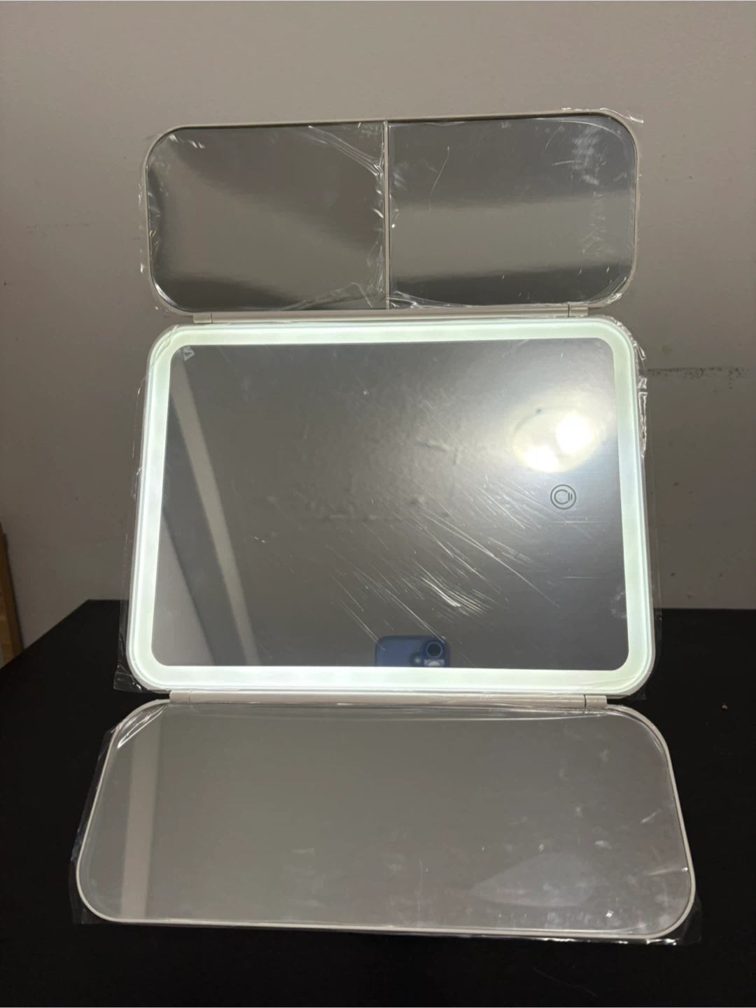 LED lighted cosmetic mirrors - photo 2