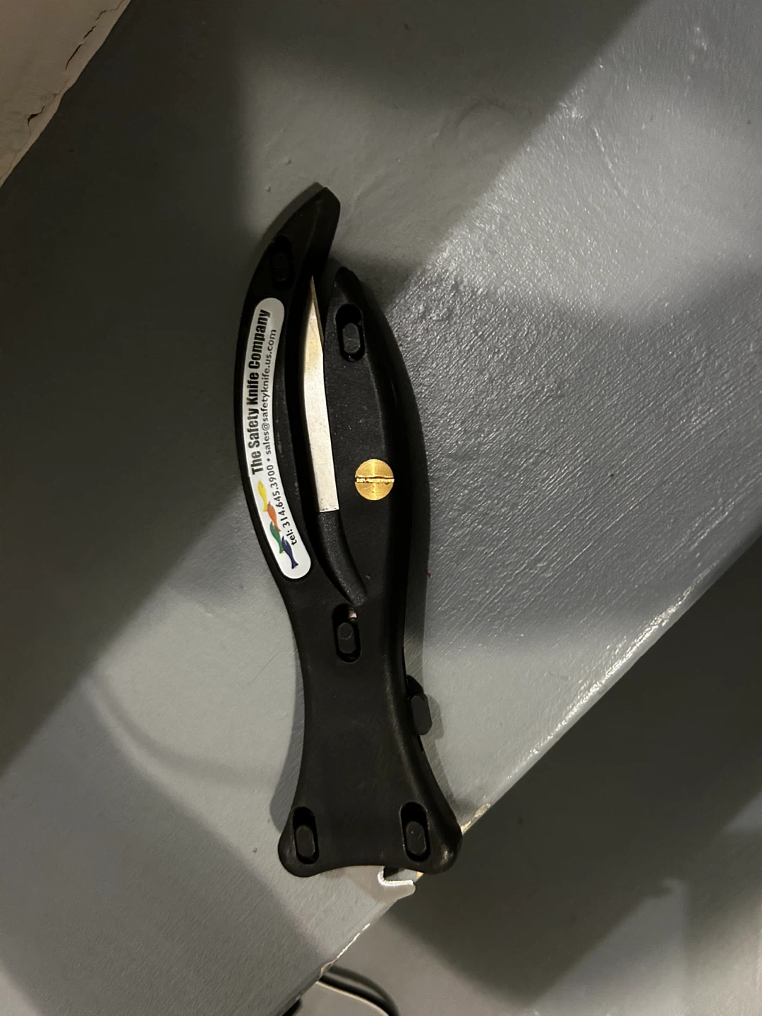 The Safety Knife Company Safety Cutter