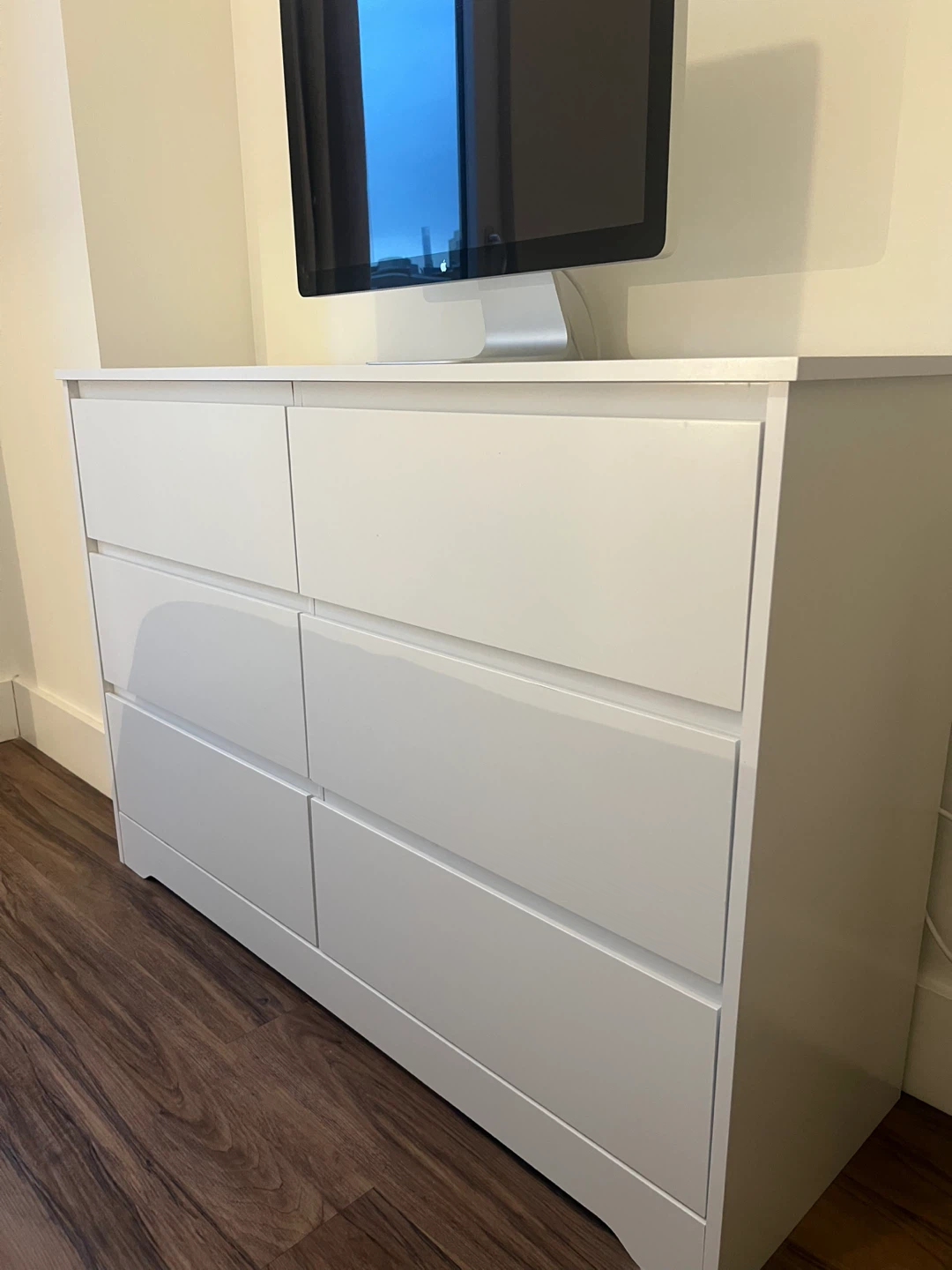 White 6-Drawer Dresser - photo 3