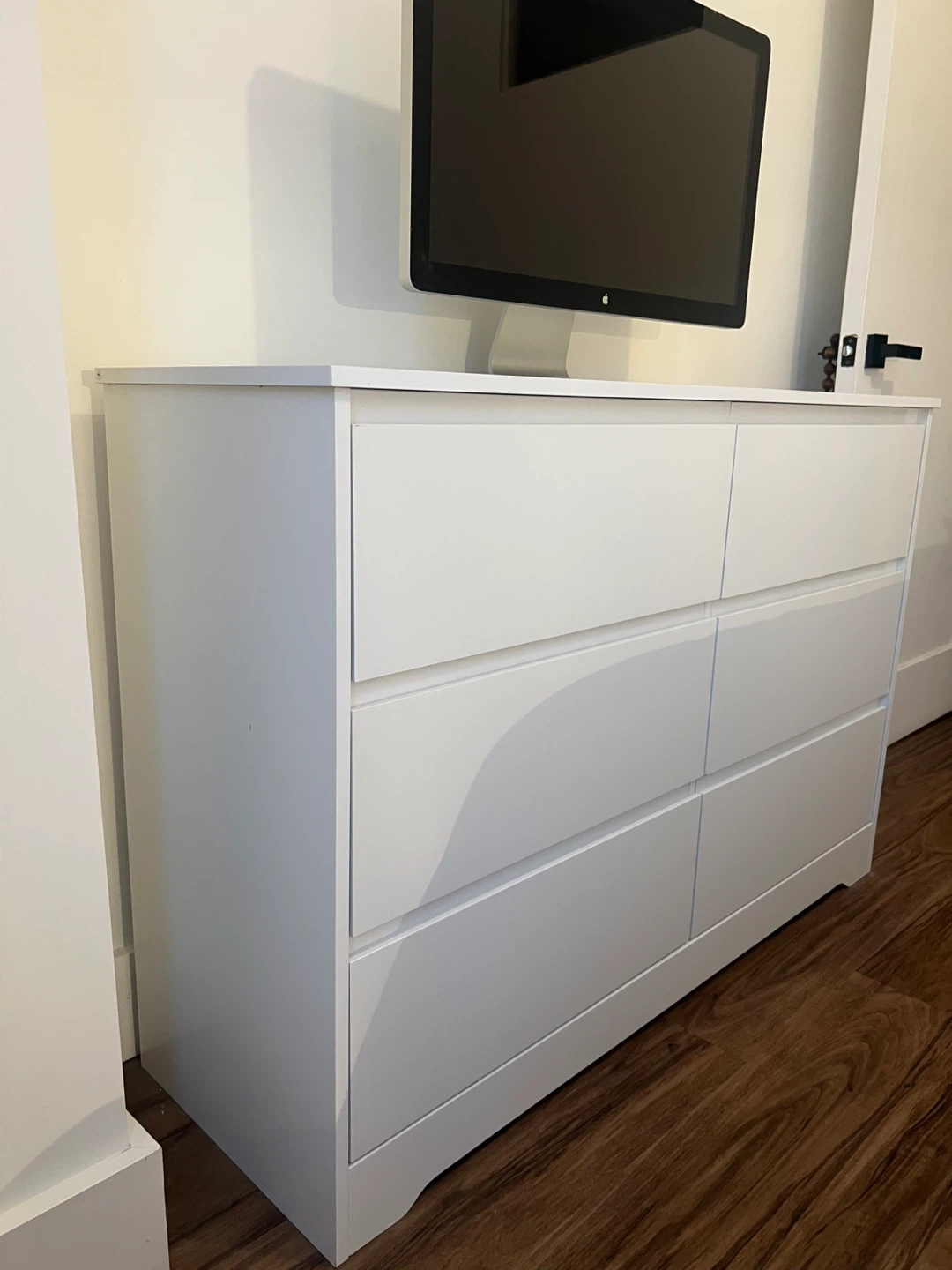White 6-Drawer Dresser - photo 4