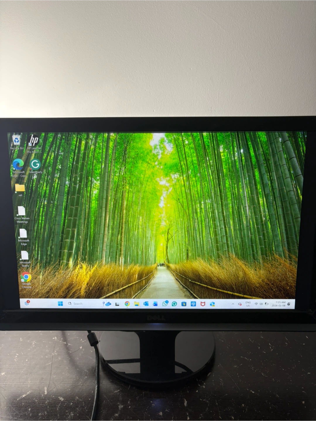 Dell Monitor – Used, Fully Working, Good Condition - photo 3