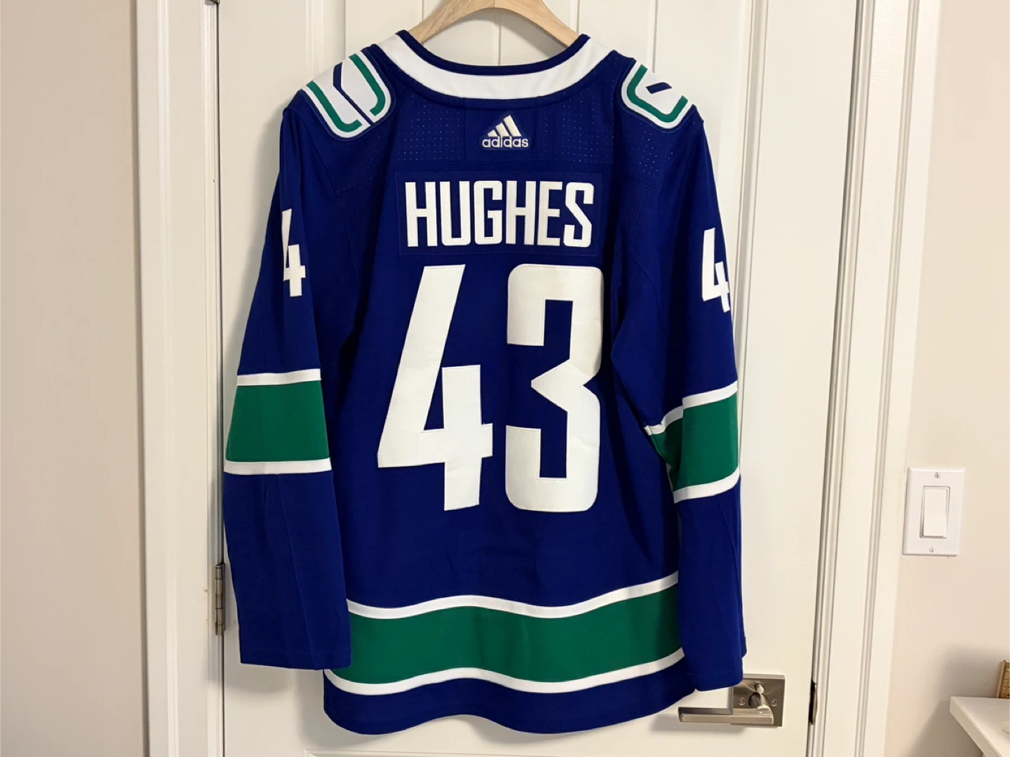 Authentic Adidas Vancouver Canucks Quinn Hughes Jersey 50 Medium
