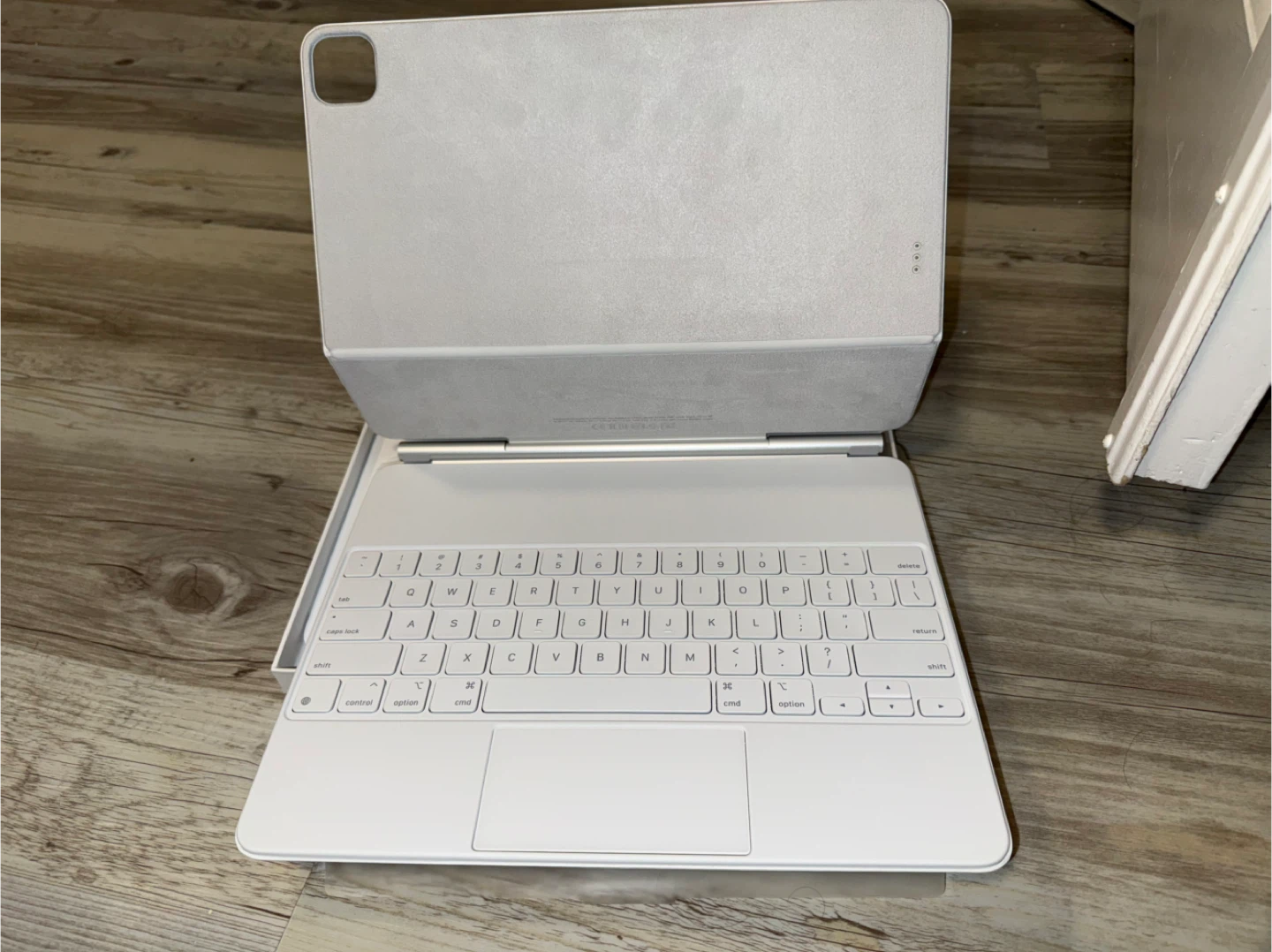 New Apple iPad Magic Keyboard - White - photo 3