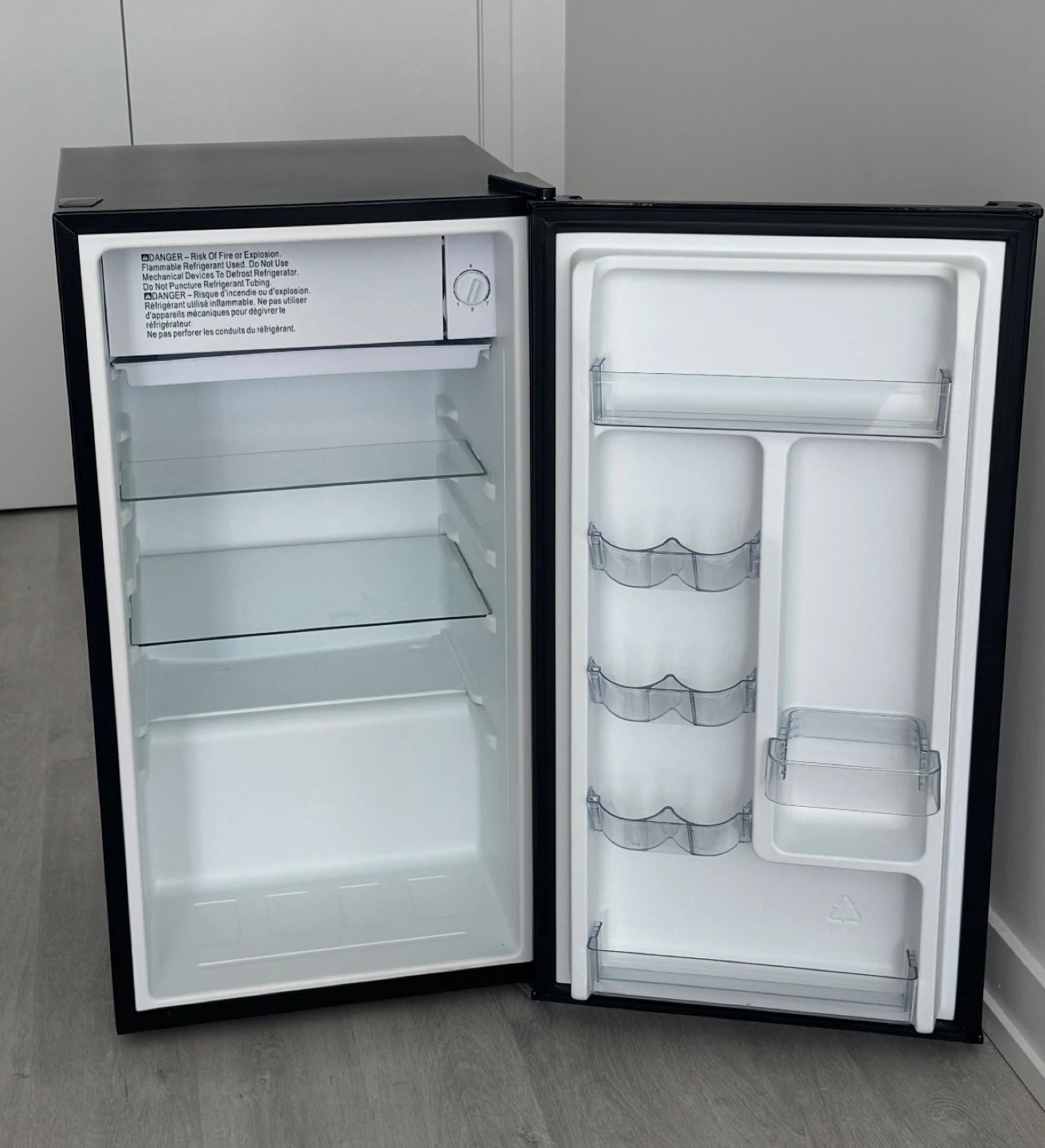Hamilton Beach 3.3 cu ft Compact Refrigerator - Black - photo 3
