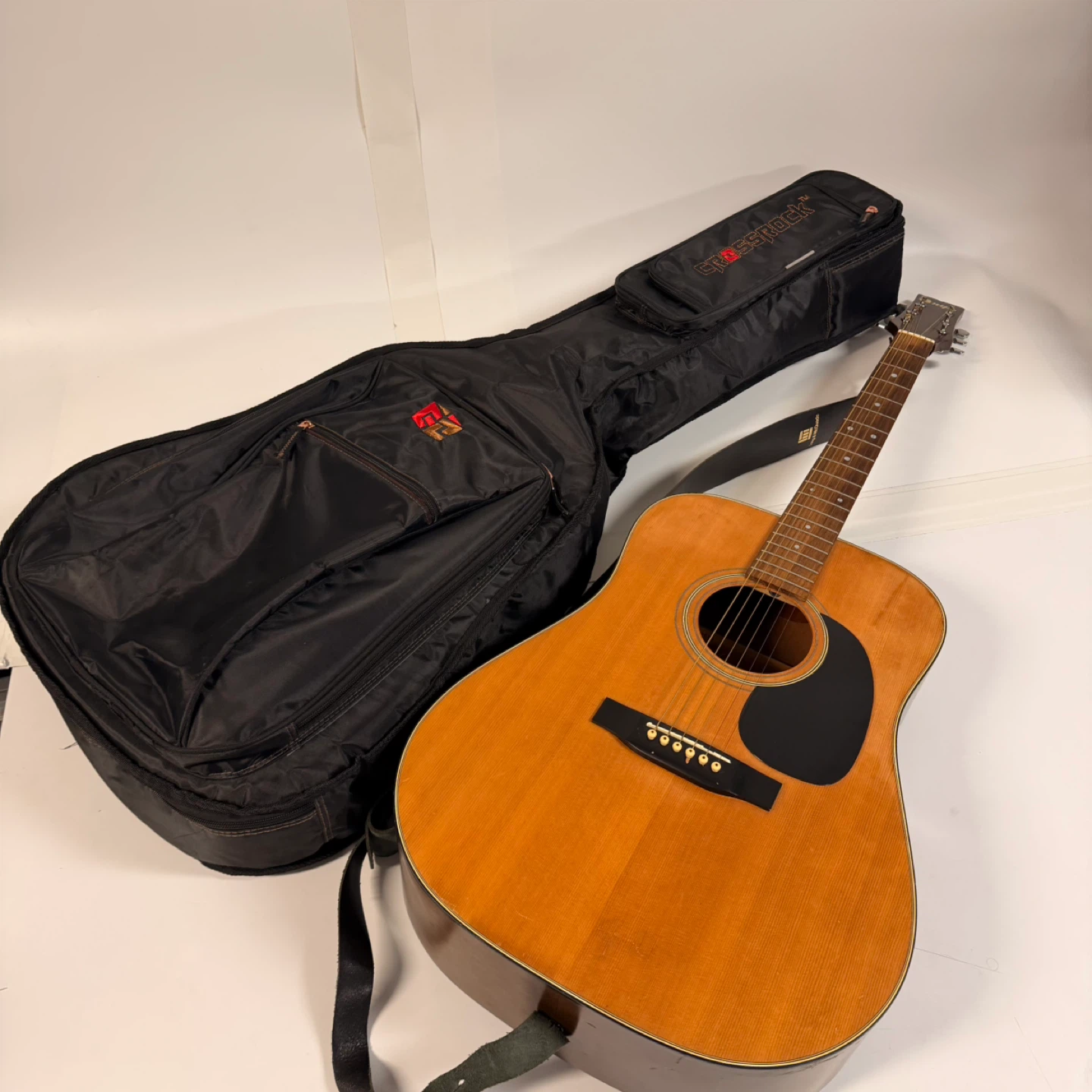 Vintage Onyx OD12N Acoustic Guitar Made in Japan w/ bag 80s