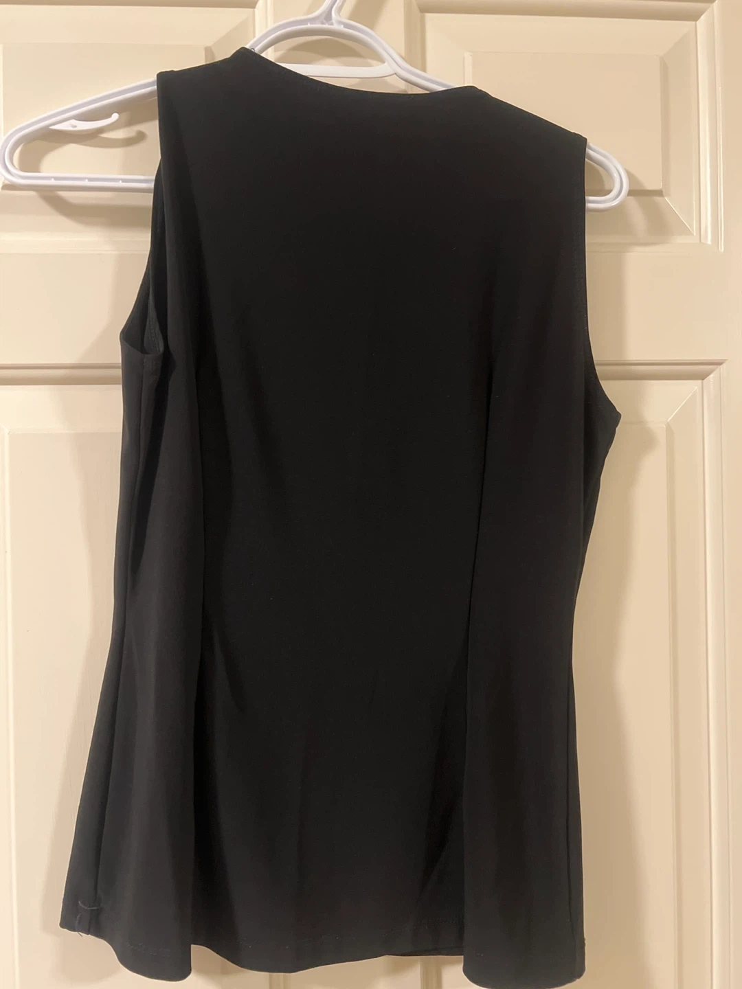 Black Sleeveless Tank Top - photo 2
