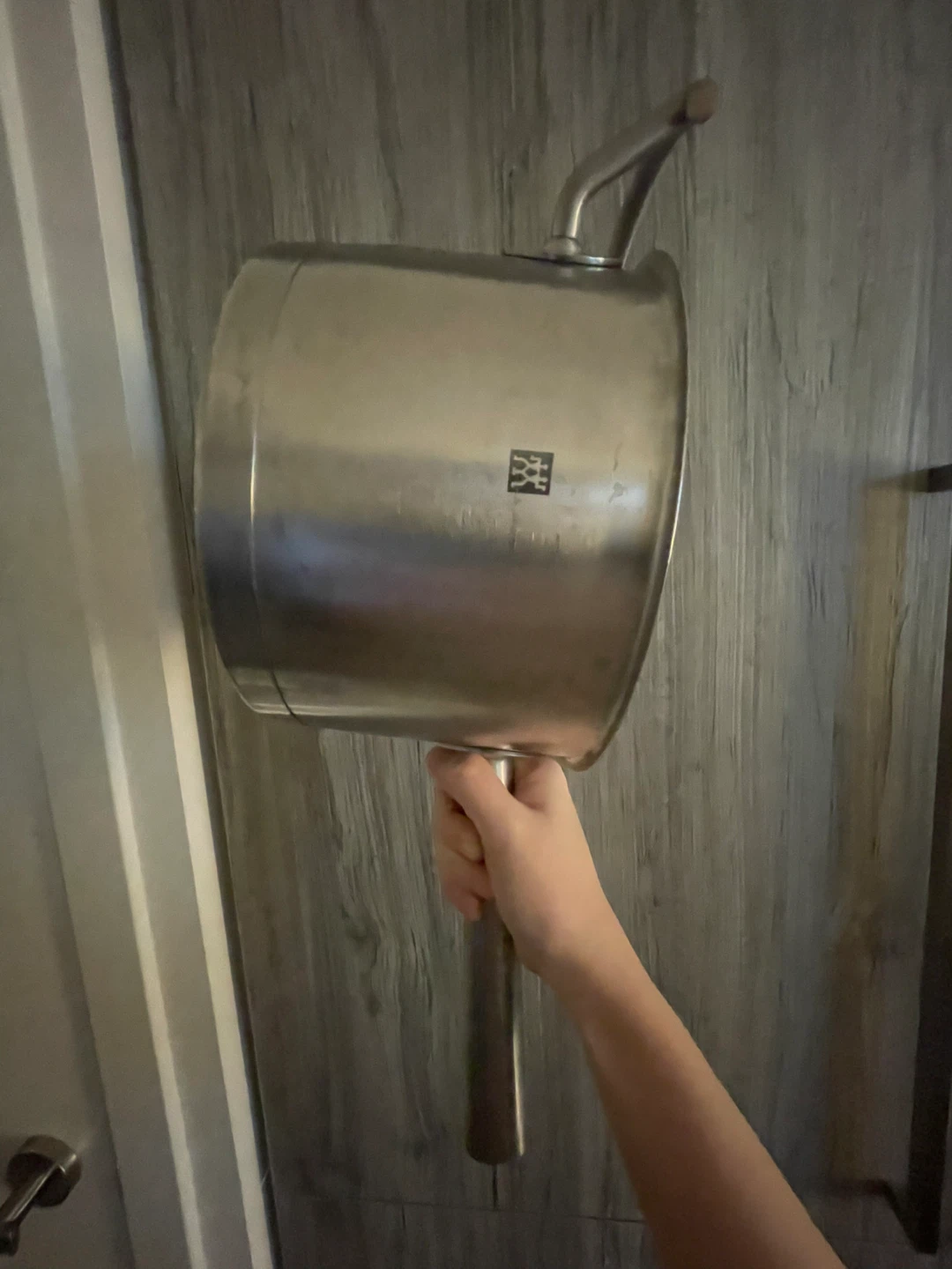 like new hefty 3QT ZWILLING Stock Pot with Lid