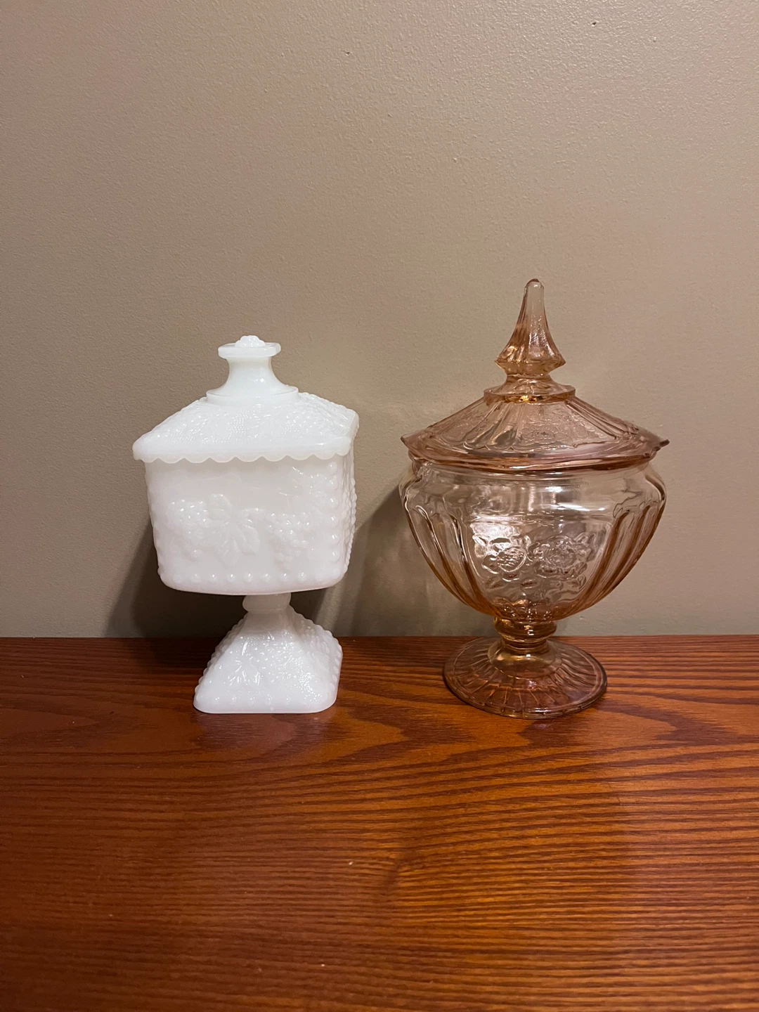 VINTAGE ANCHOR HOCKING GLASS CANDY DISHES