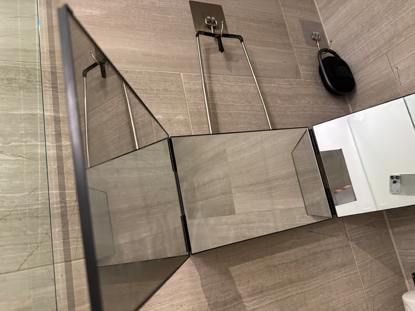 Jusron Tri-Fold Vanity Mirror 360 degree - photo 2