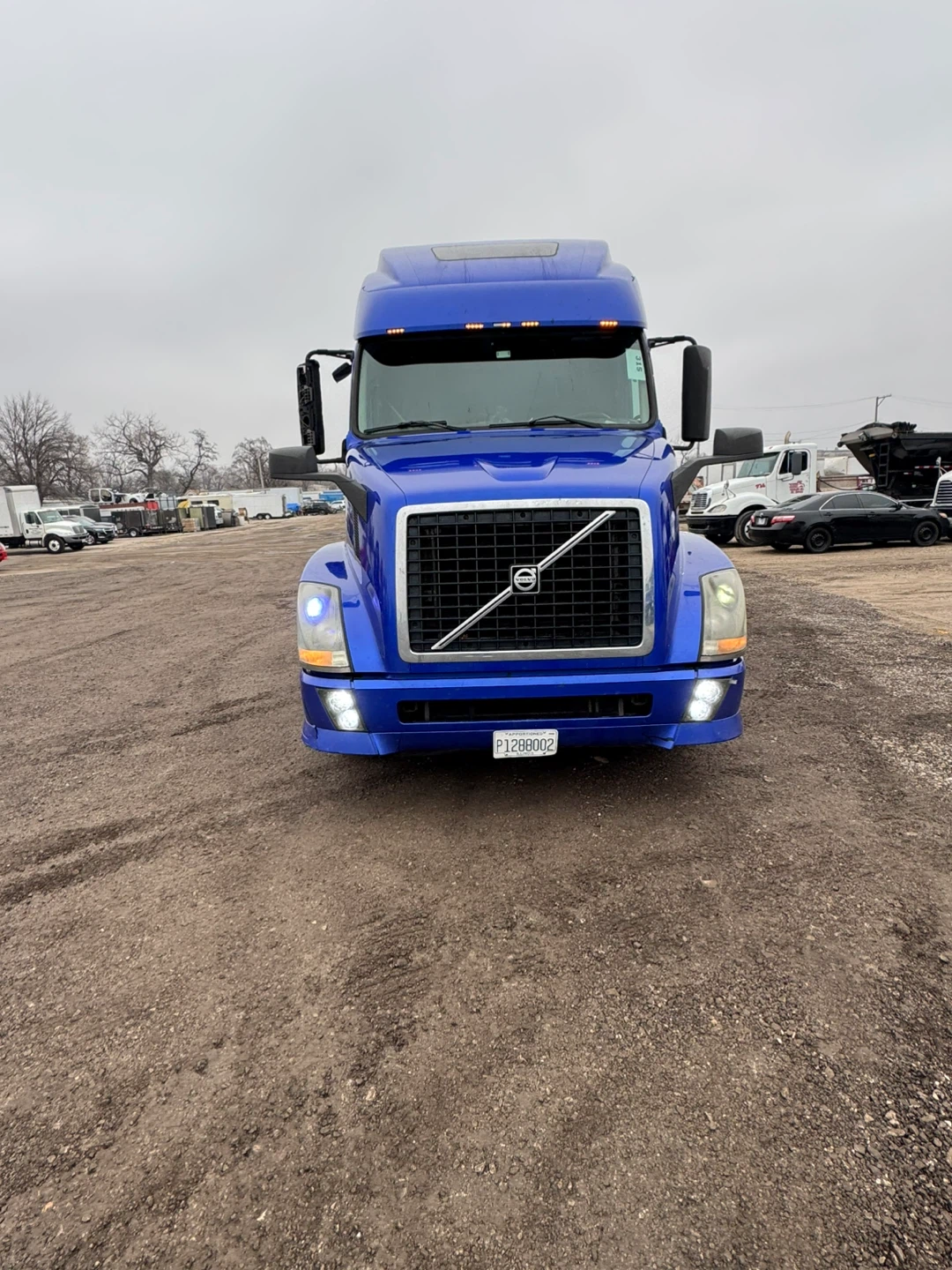 Volvo Semi Truck - Blue