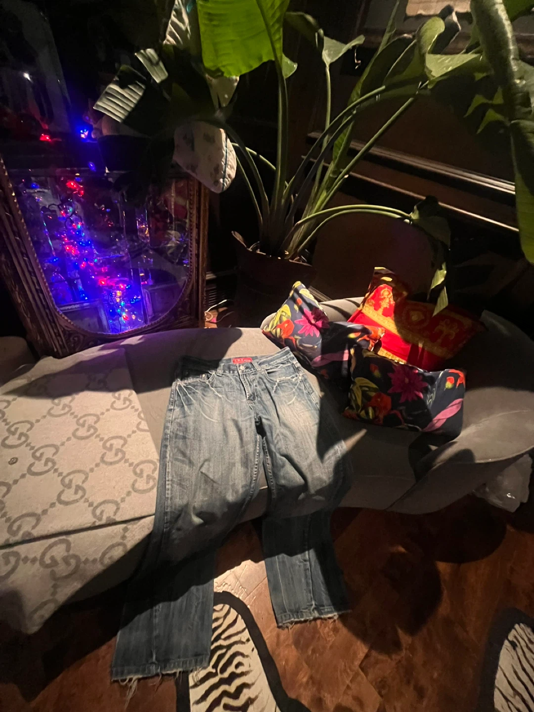 TR2 Jeans