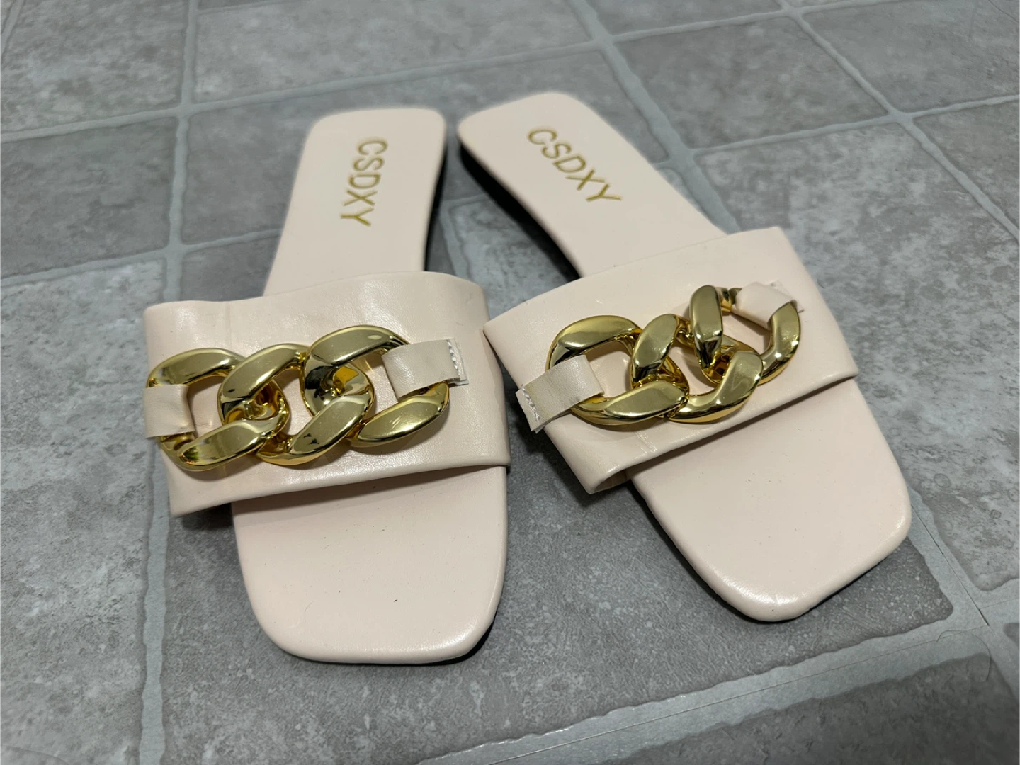 CSDXY Beige & Gold Chain Slides - Size 6 - photo 4