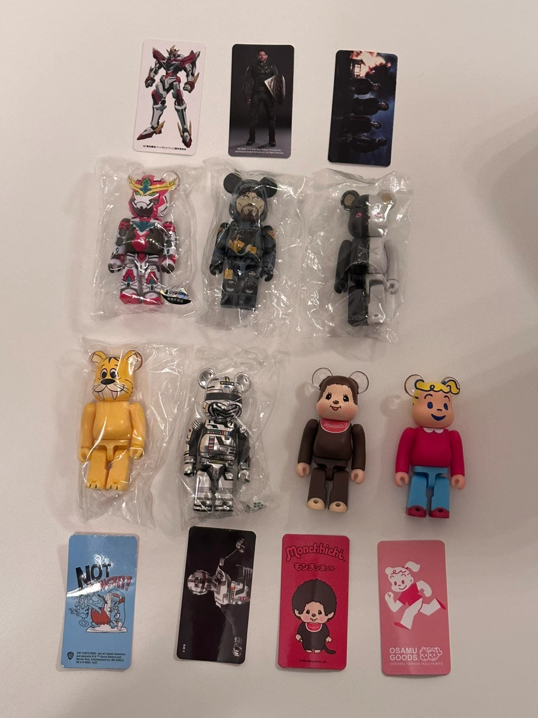 Bearbricks 100% for sale
