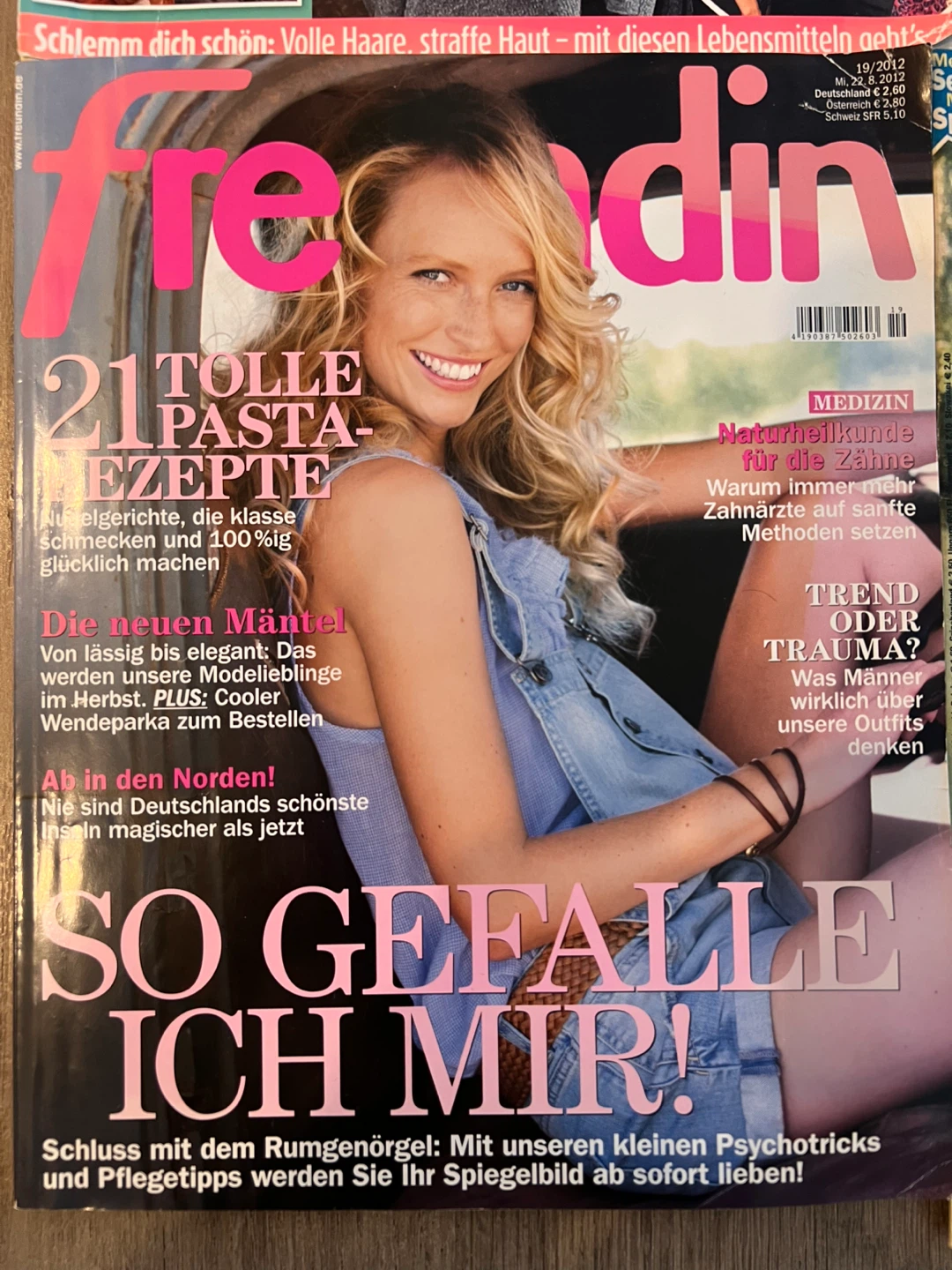 Lot of German women’s magazines - photo 2