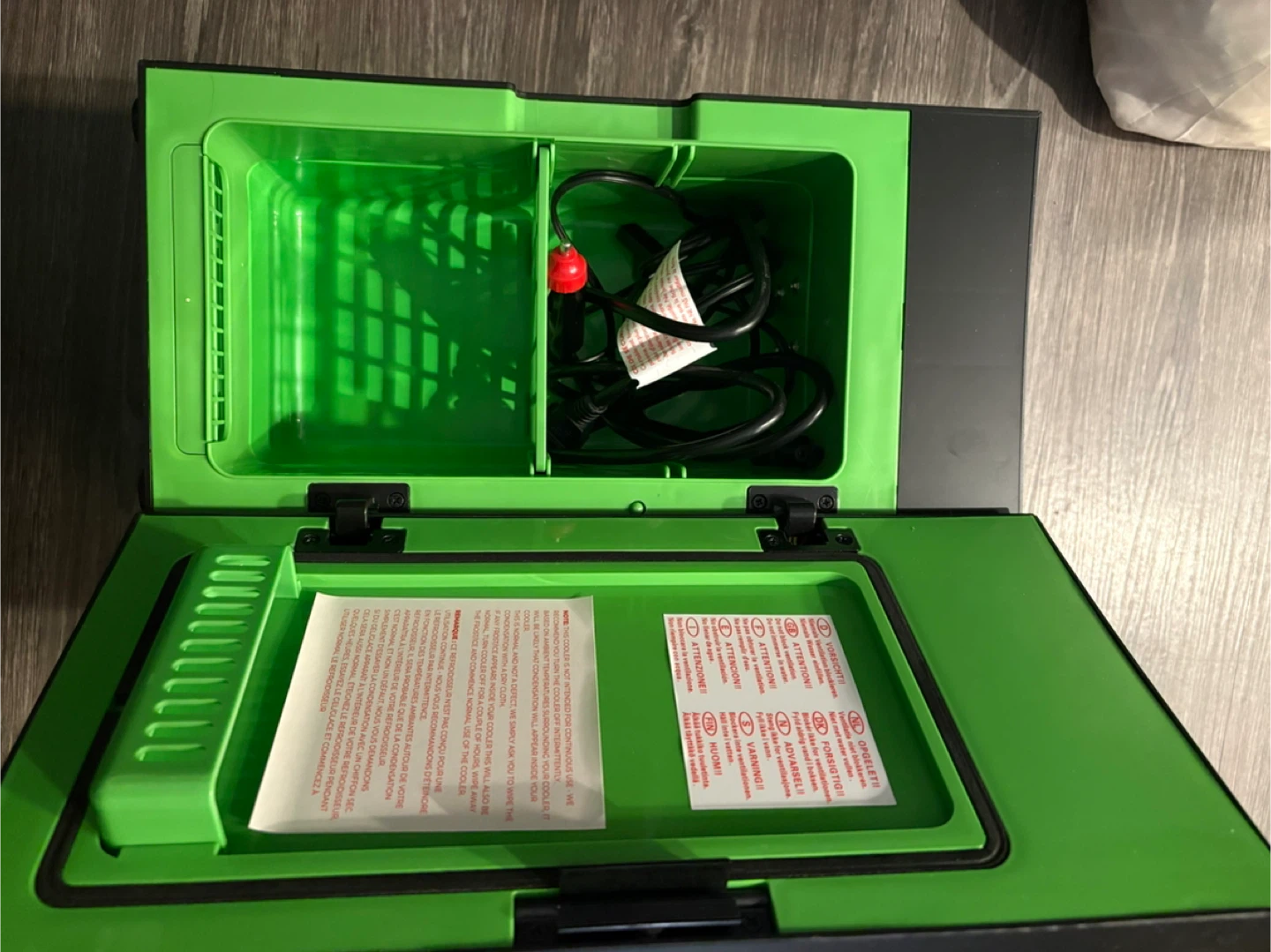 Xbox Series X mini fridge - photo 3