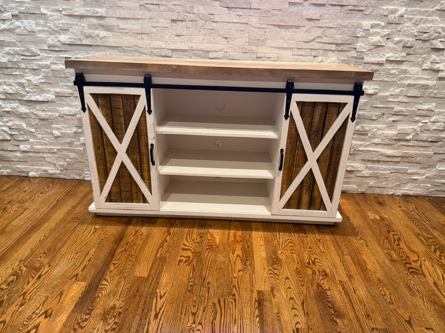 Rustic Farmhouse TV Stand - photo 2