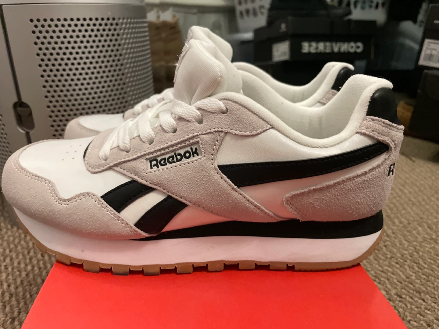 Reebok White & Beige Sneakers (Size 7.5 Women’s) - photo 2