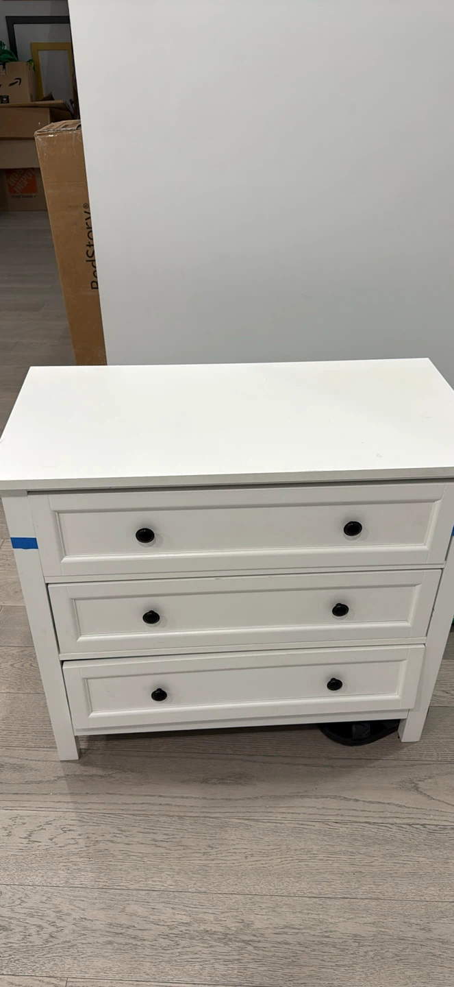 White 3-Drawer Dresser - photo 3