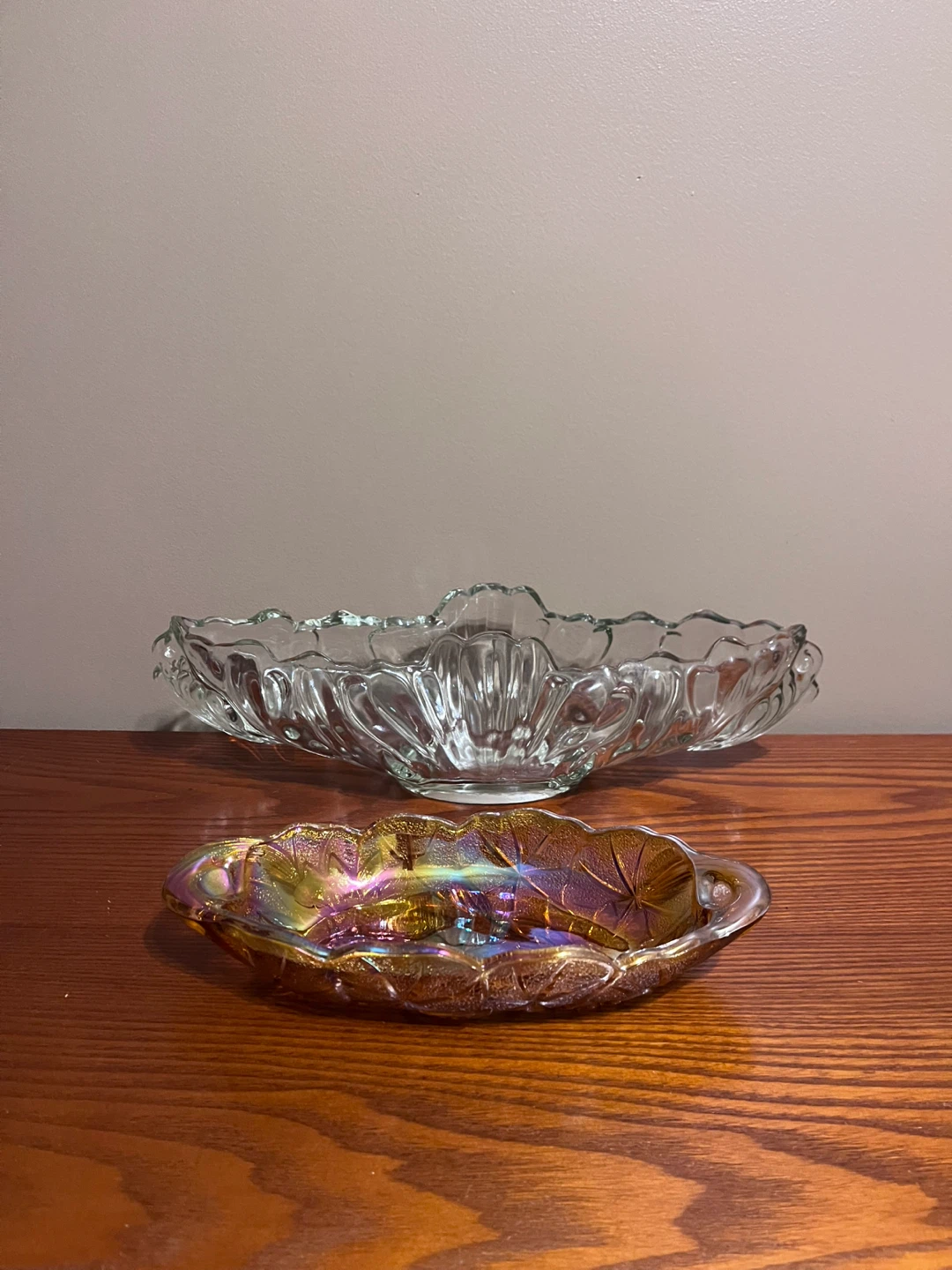VINTAGE  GLASS DISH/BOWL