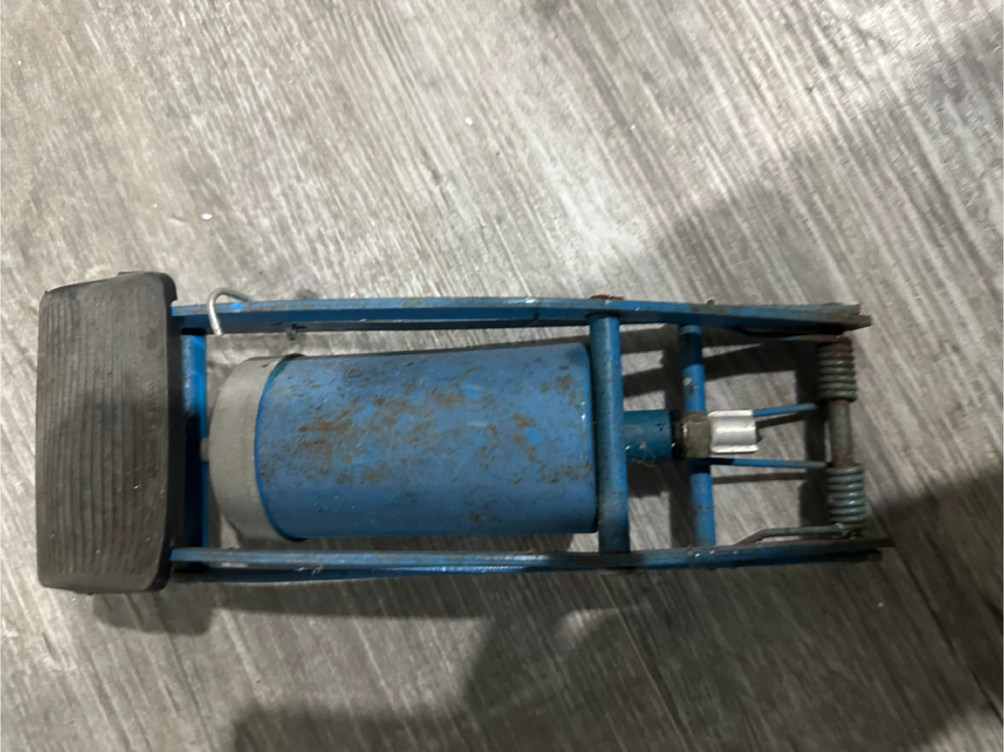 Vintage Blue Foot Pump - photo 3