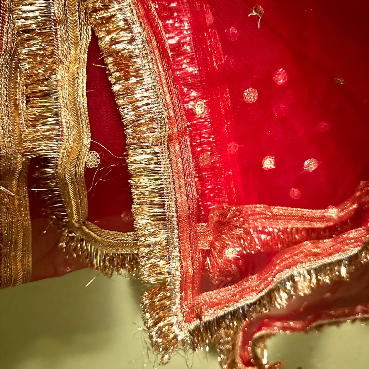 Red & Gold Dupatta - photo 3