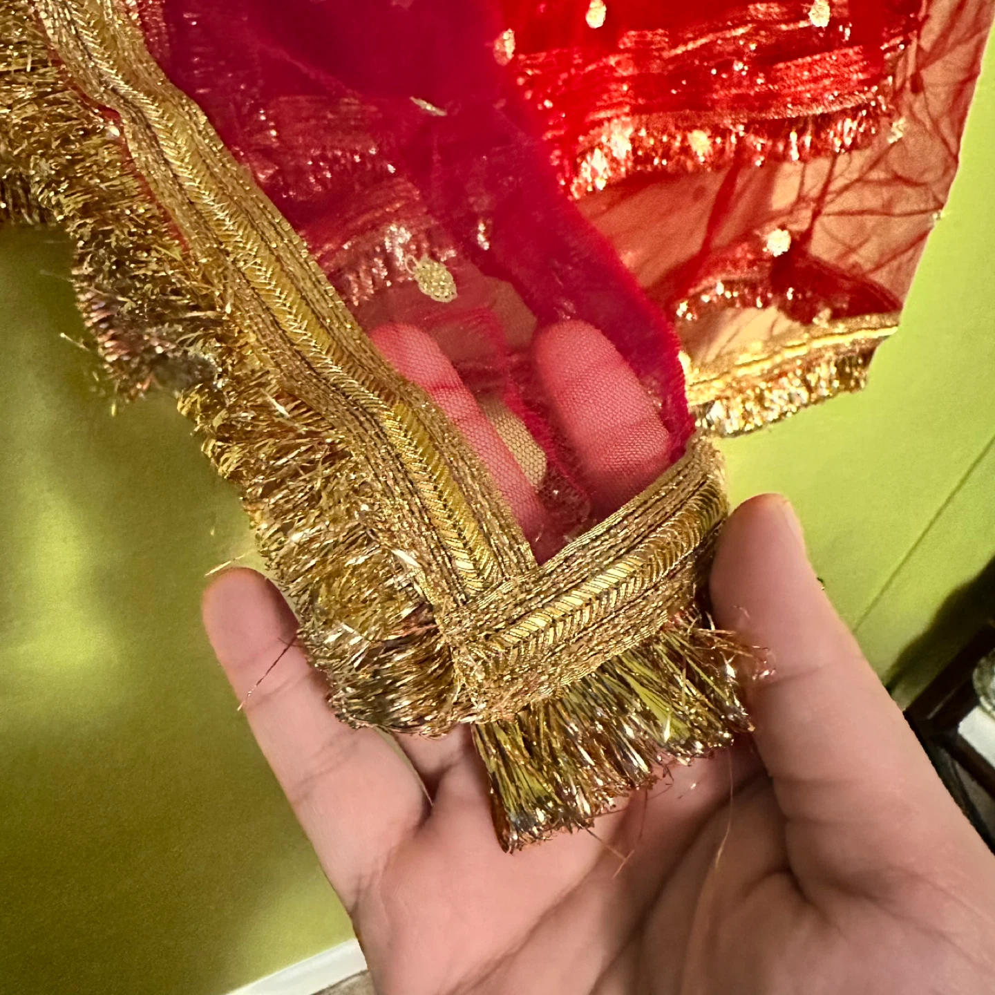 Red & Gold Dupatta - photo 2