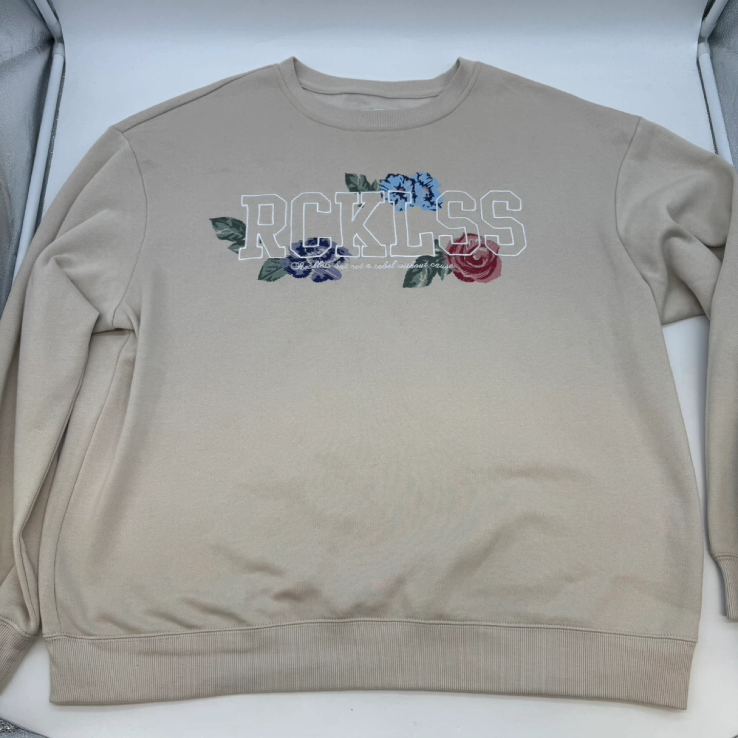 Urban Man XL Beige Crewneck Sweatshirt Like New - photo 3