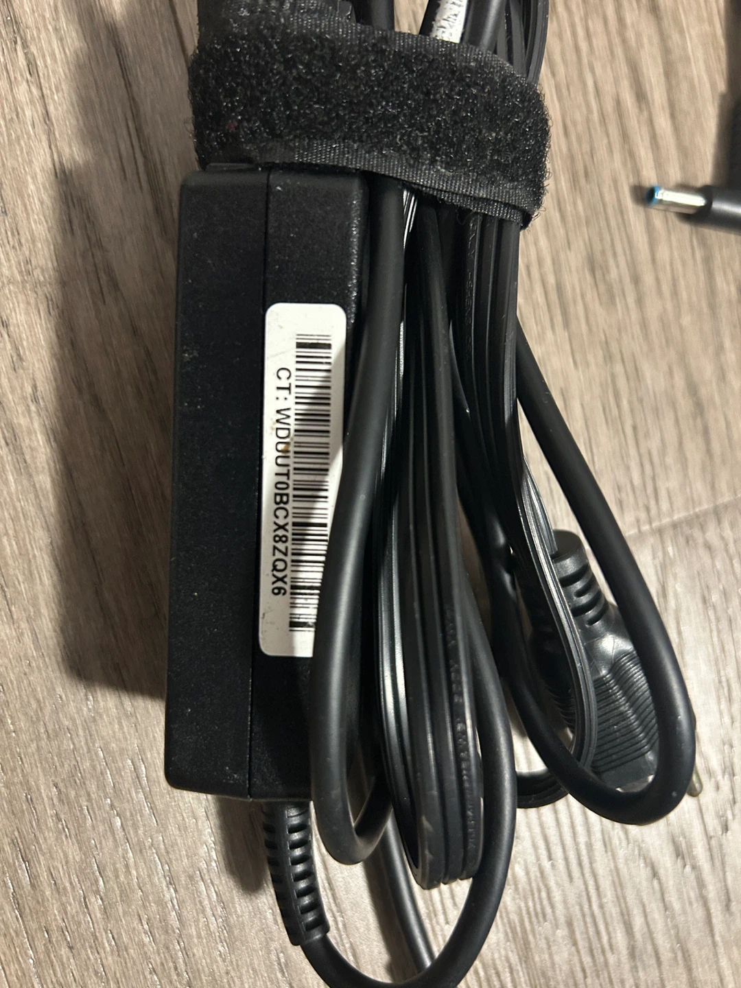 HP Laptop Power Adapters – 45W (2 units) - photo 4