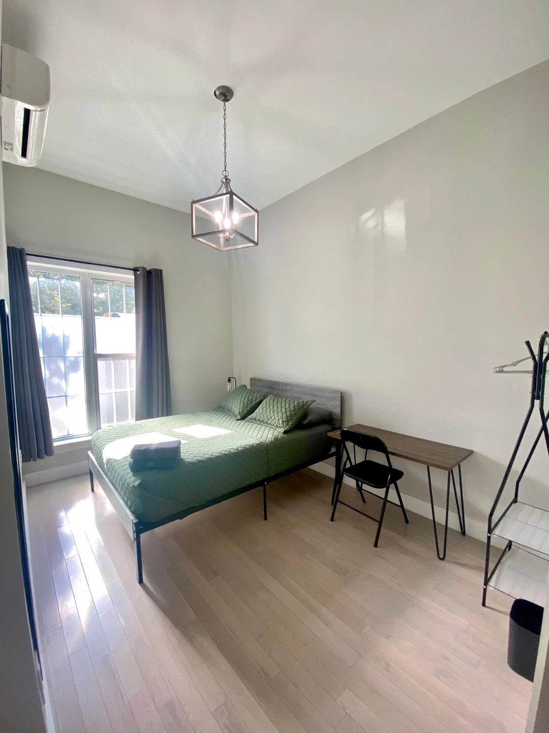 Room for Rent - Amazing Roommates - photo 3