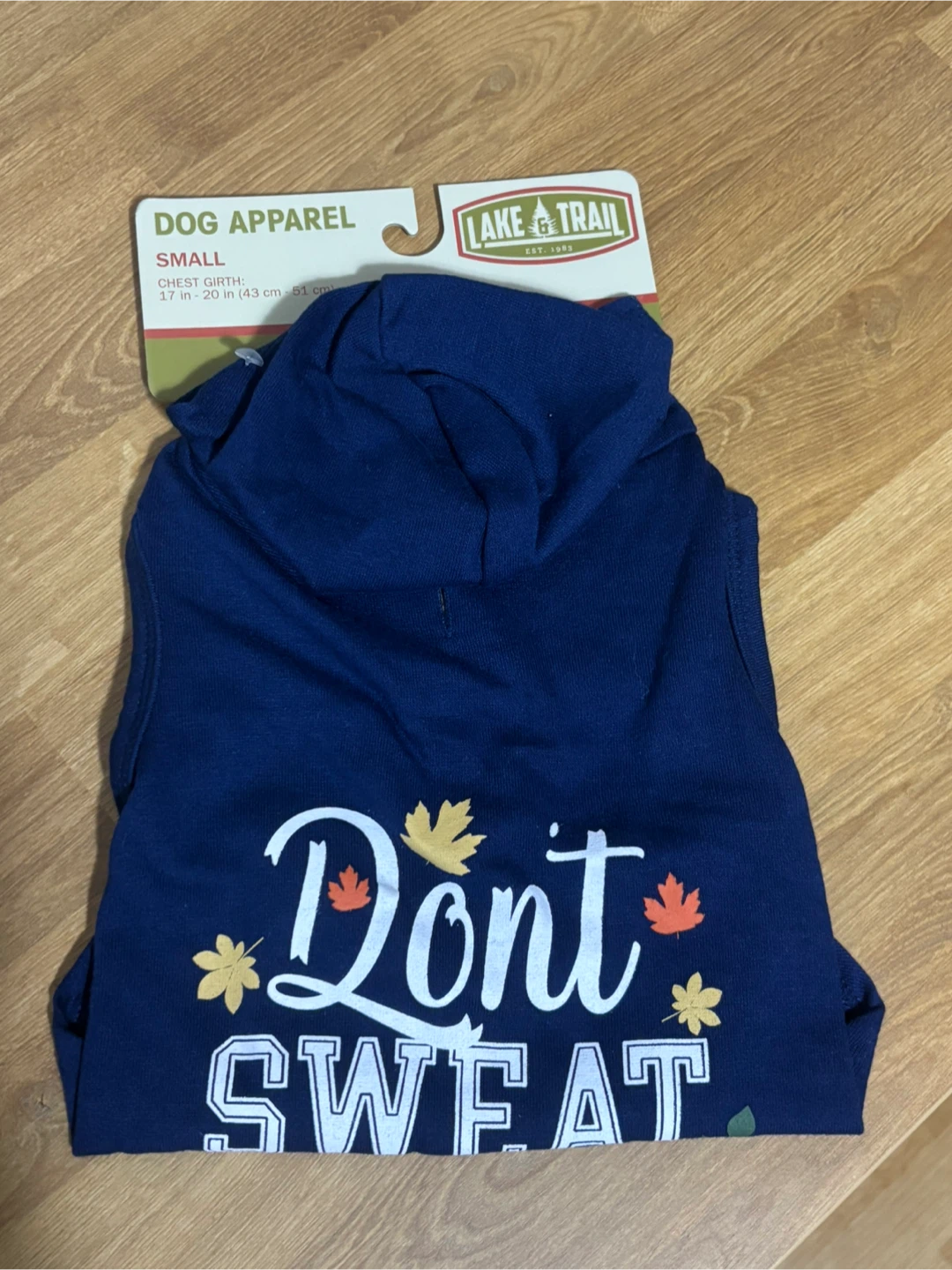 BRAND NEW Lake & Trail Dog Hoodie - Size Small