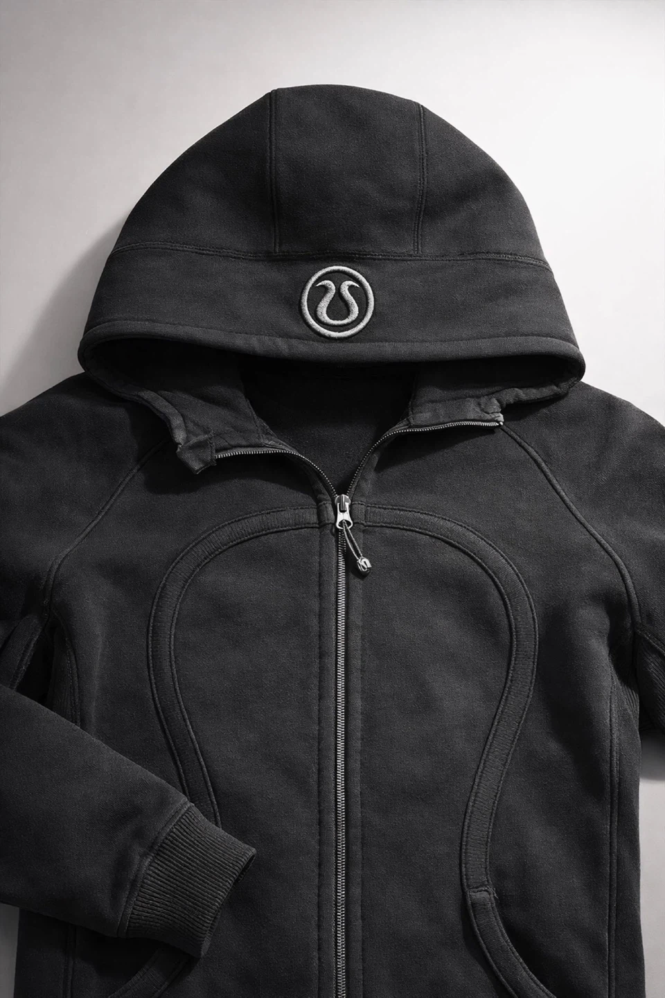 Lululemon Scuba Hoodie Black - Medium - photo 2