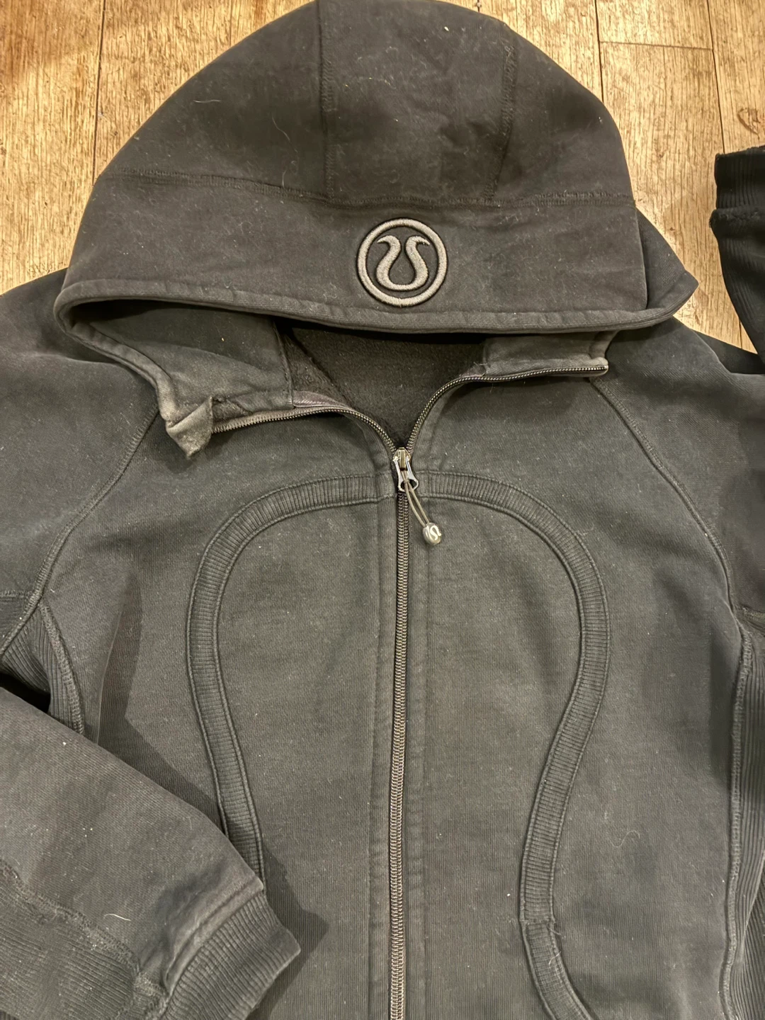 Lululemon Scuba Hoodie Black - Medium - photo 3