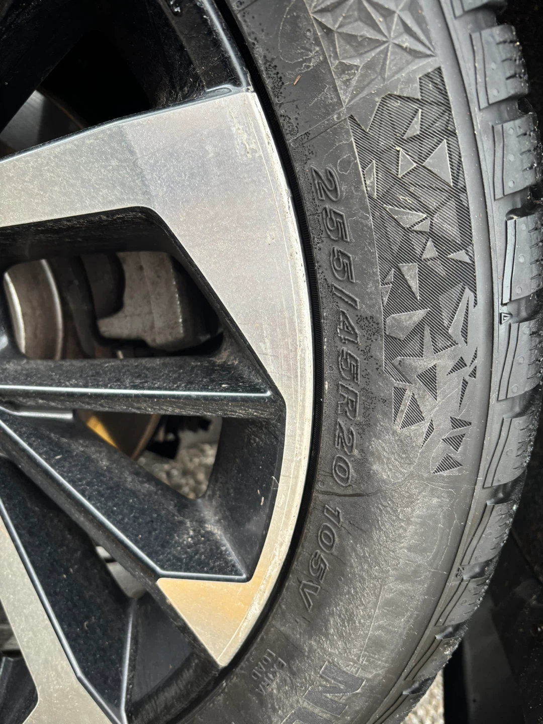255/45R20 105V Winter Tire - photo 5