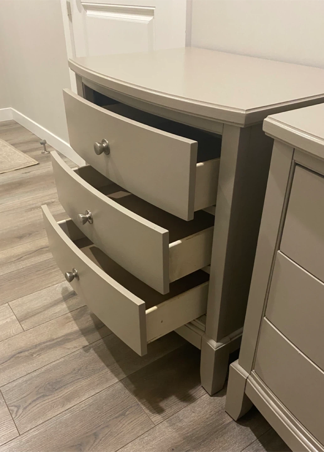 Hardwood King Nightstands Taupe & Silver - photo 5