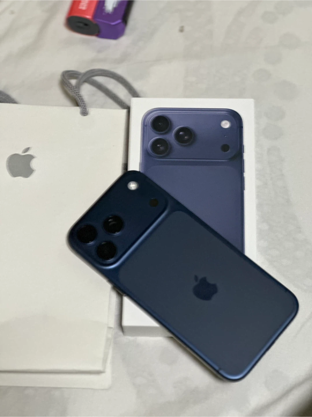 New Apple iPhone 17Pro Max Blue unlocked - photo 4