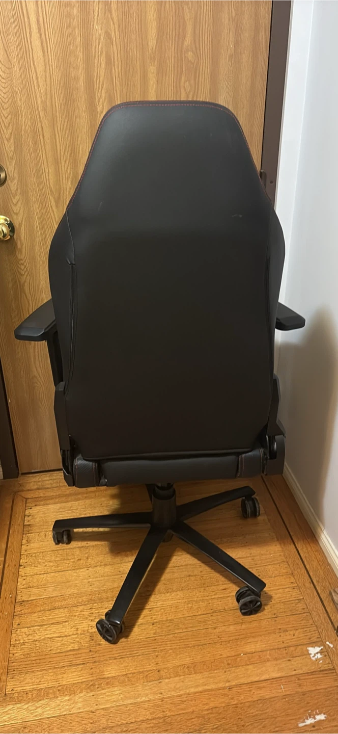 Black Gaming Chair - photo 3