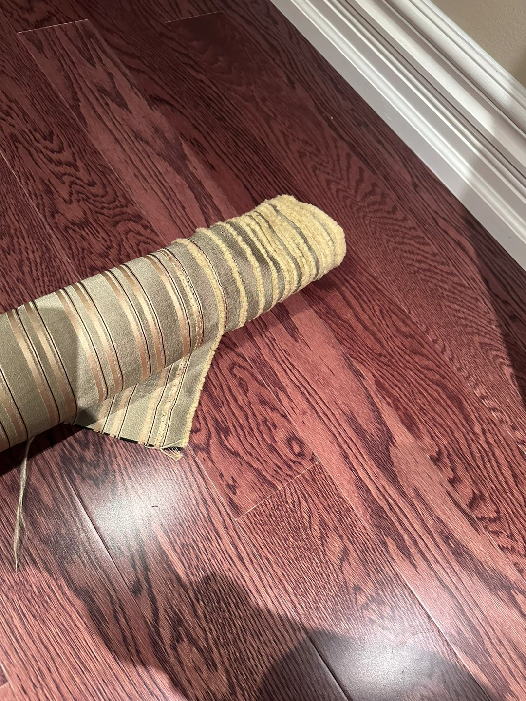 Roll of upholstery fabric - photo 2