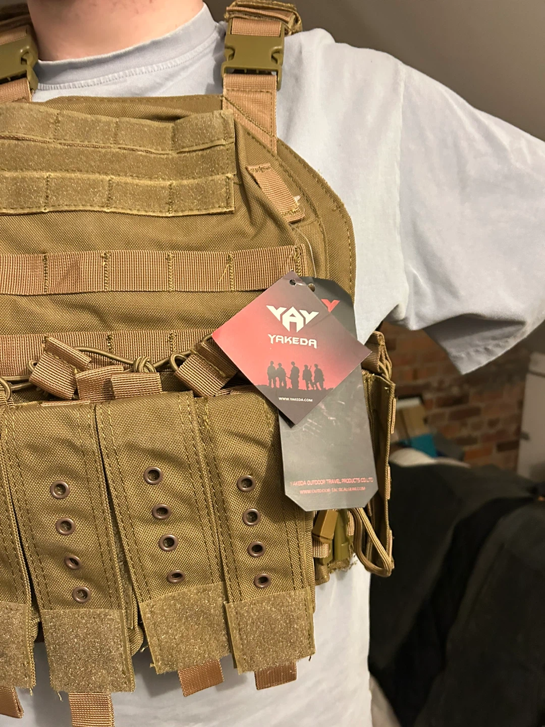 Yakeda Tactical Vest - Like New! - photo 2
