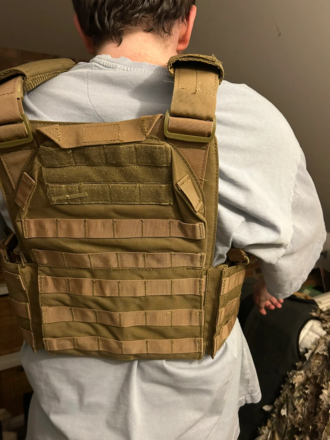 Yakeda Tactical Vest - Like New! - photo 4
